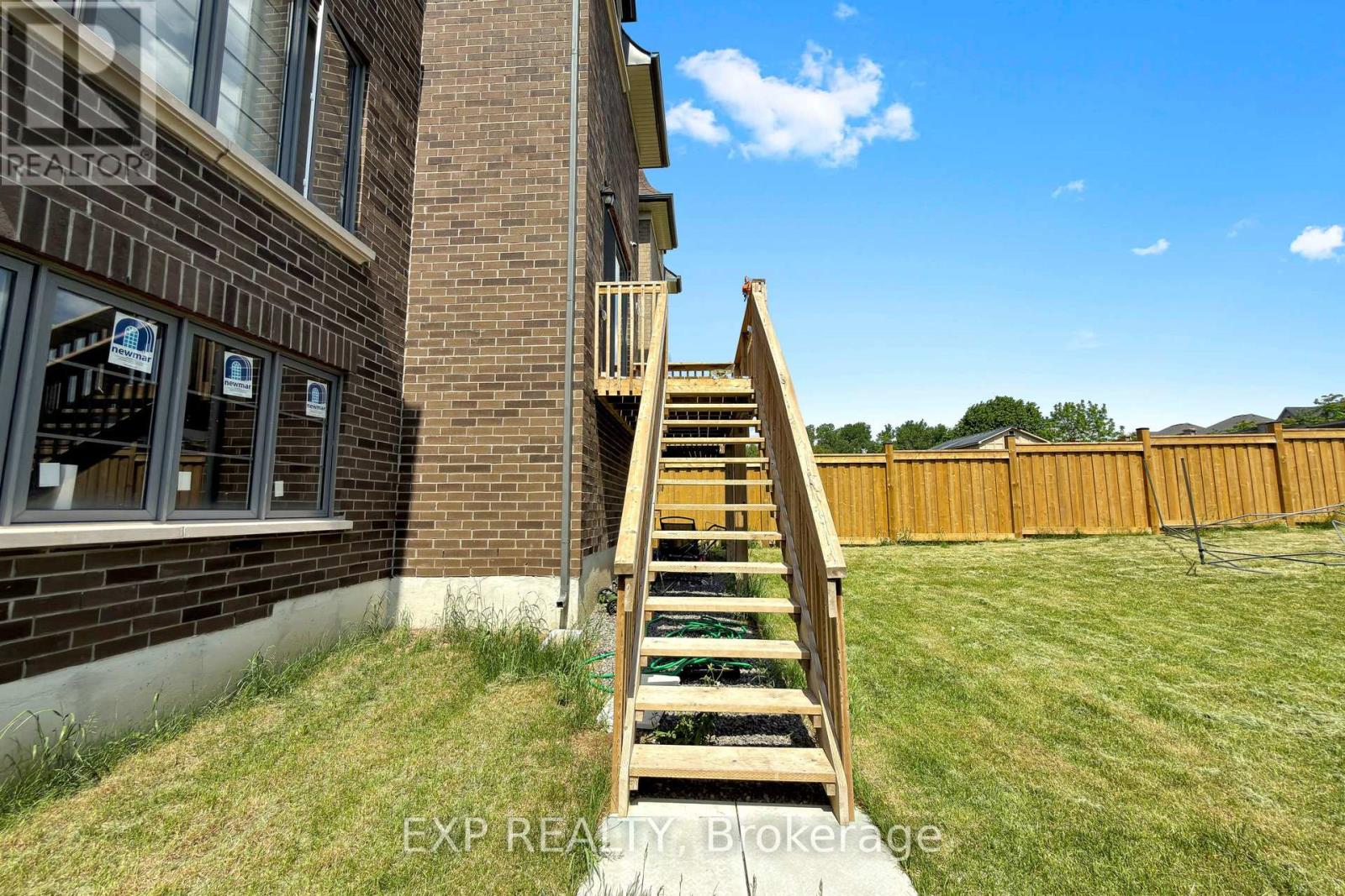 7 Swamp Sparrow Court Property Photo 48