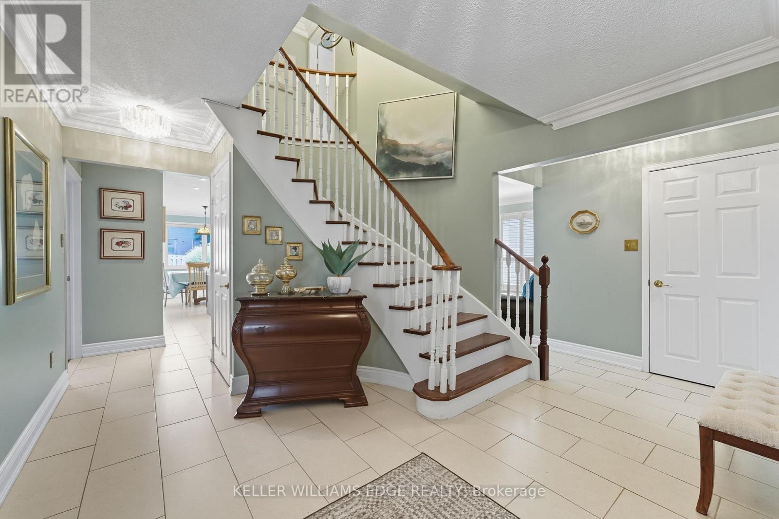 3043 Vanderbilt Road Property Photo 3