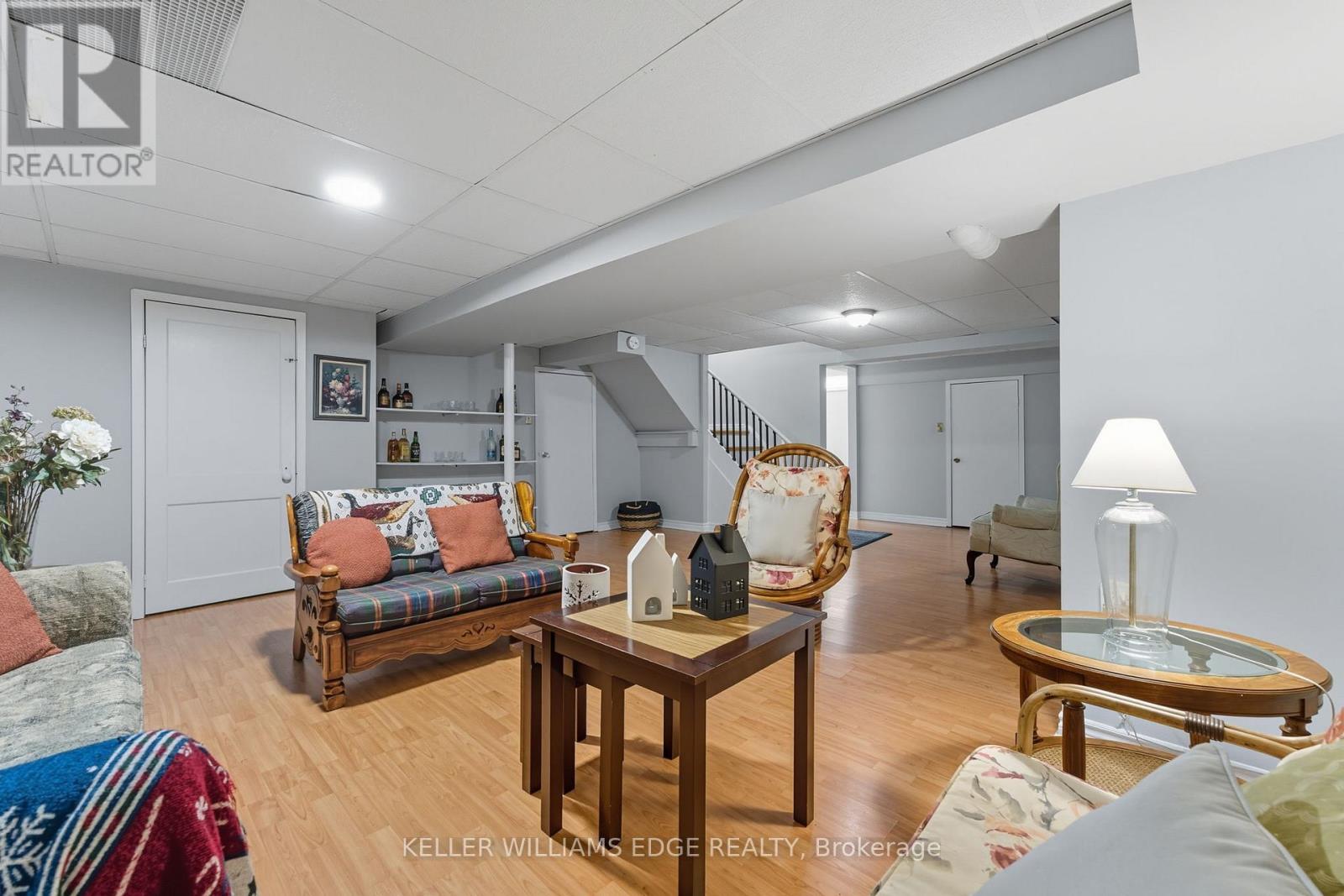 3043 Vanderbilt Road Property Photo 23