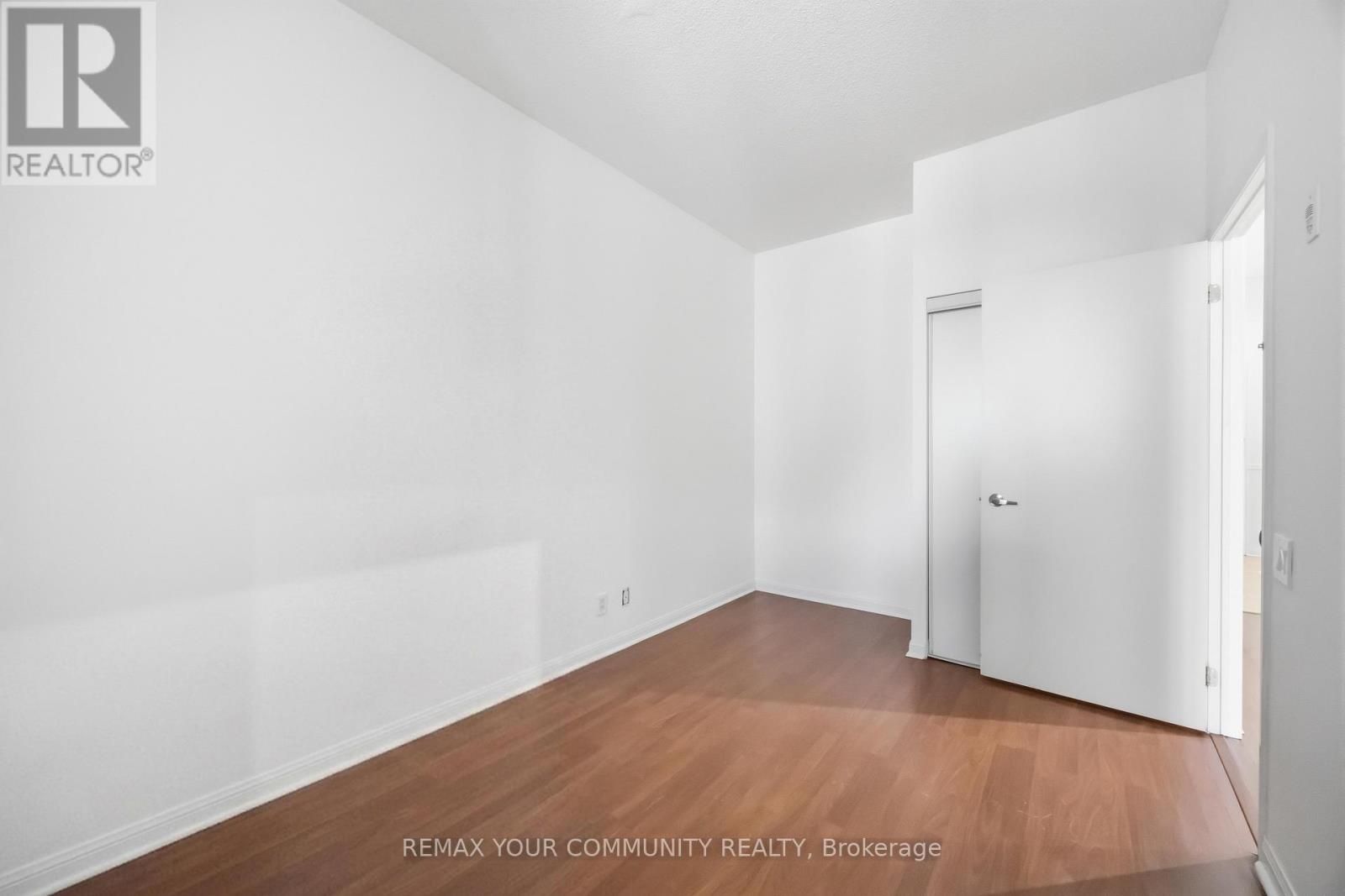 502 - 1600 Keele Street Property Photo 6