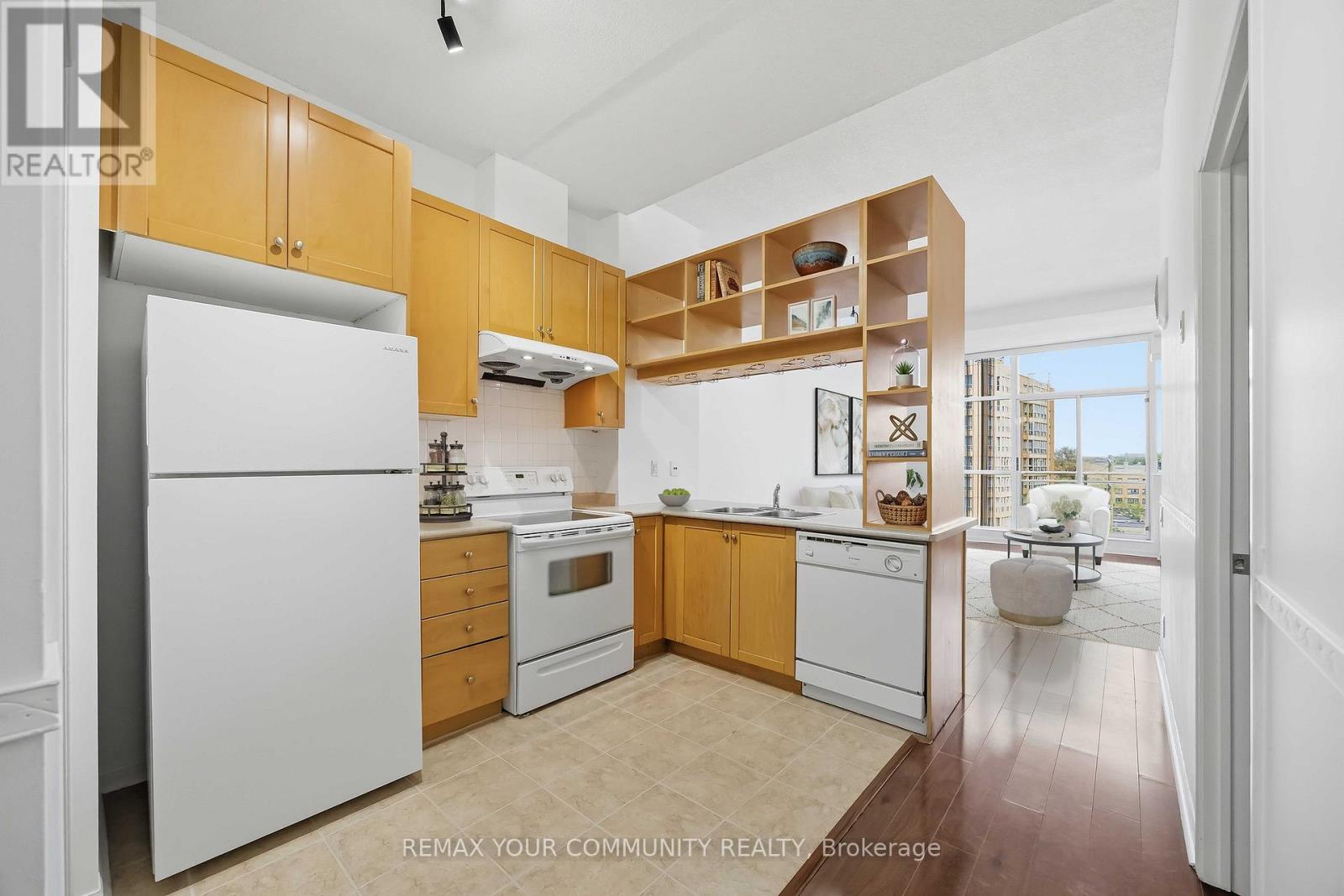 502 - 1600 Keele Street Property Photo 18