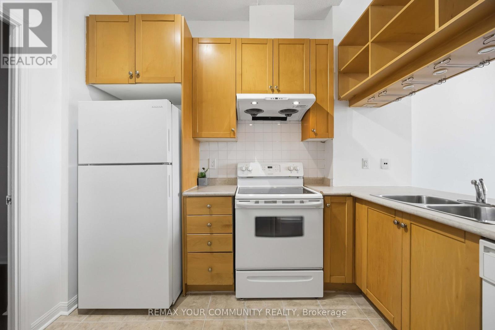 502 - 1600 Keele Street Property Photo 20