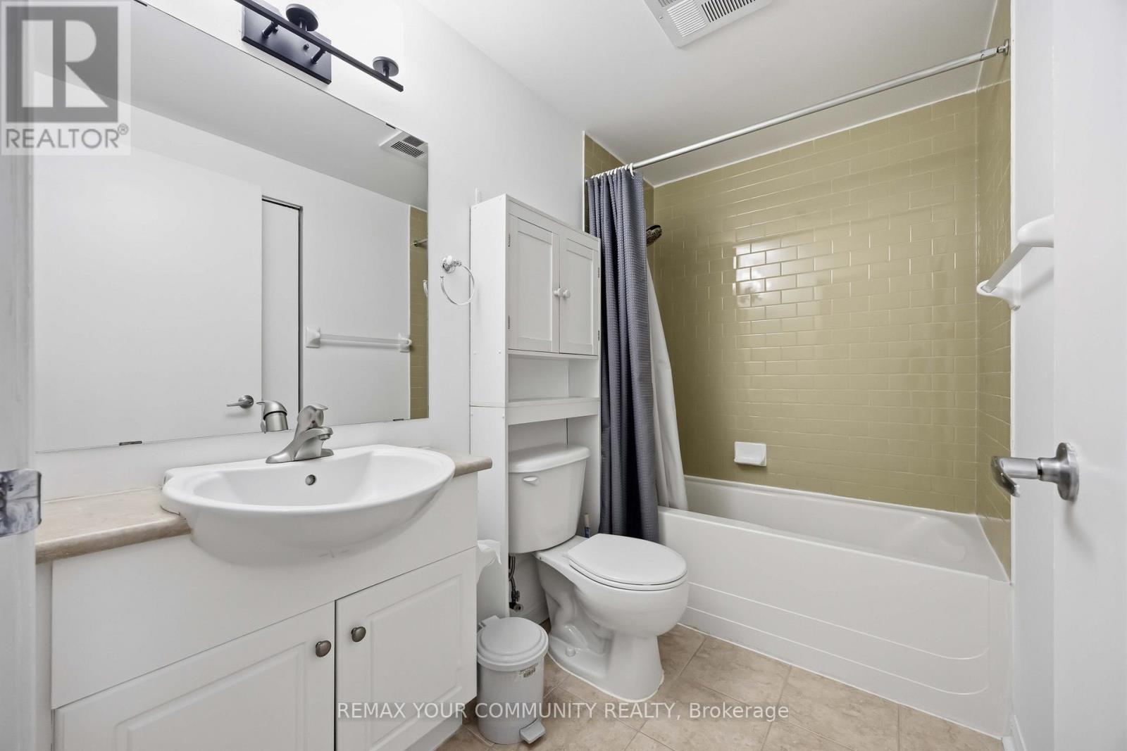 502 - 1600 Keele Street Property Photo 22