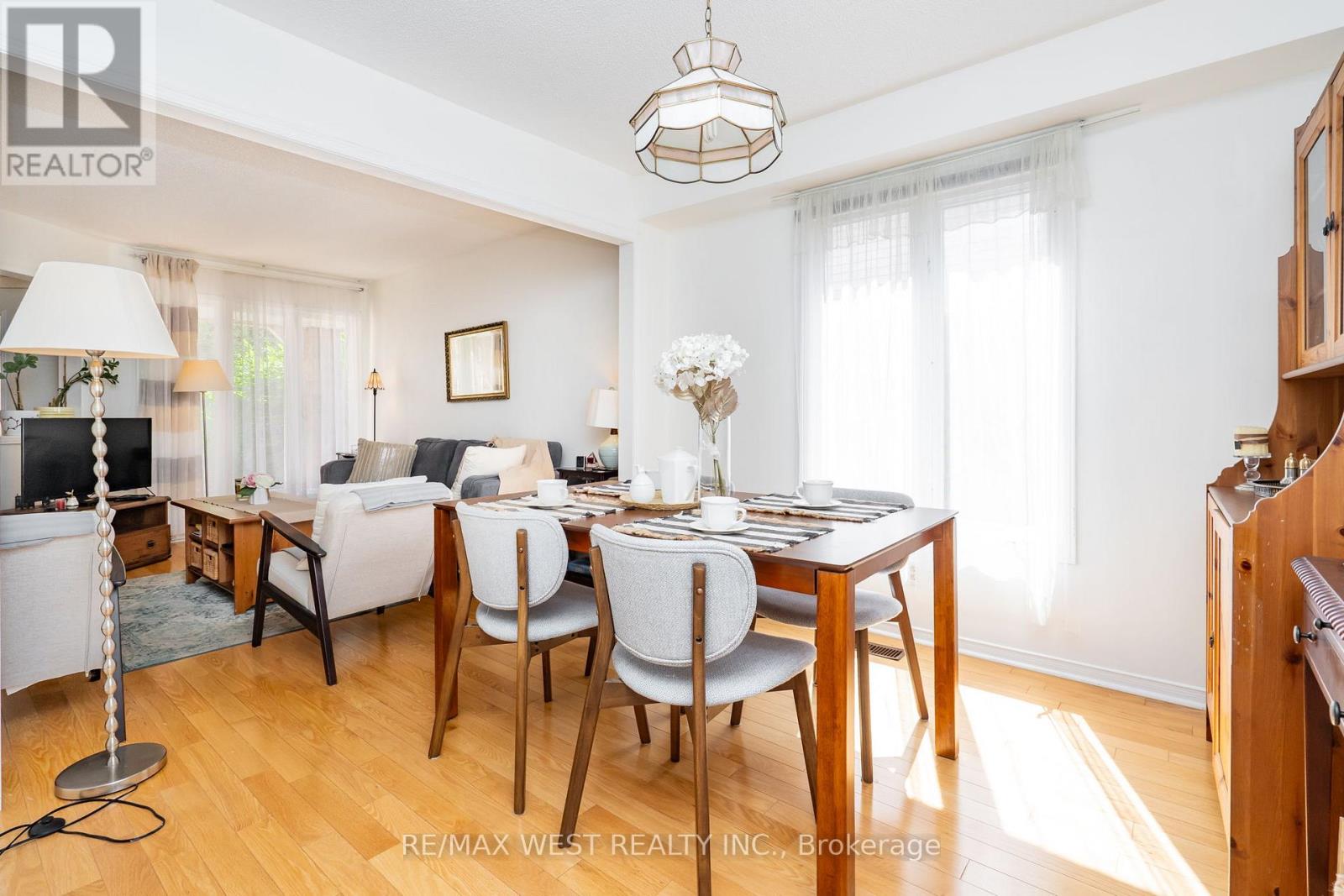 1216 Leewood Drive Property Photo 13