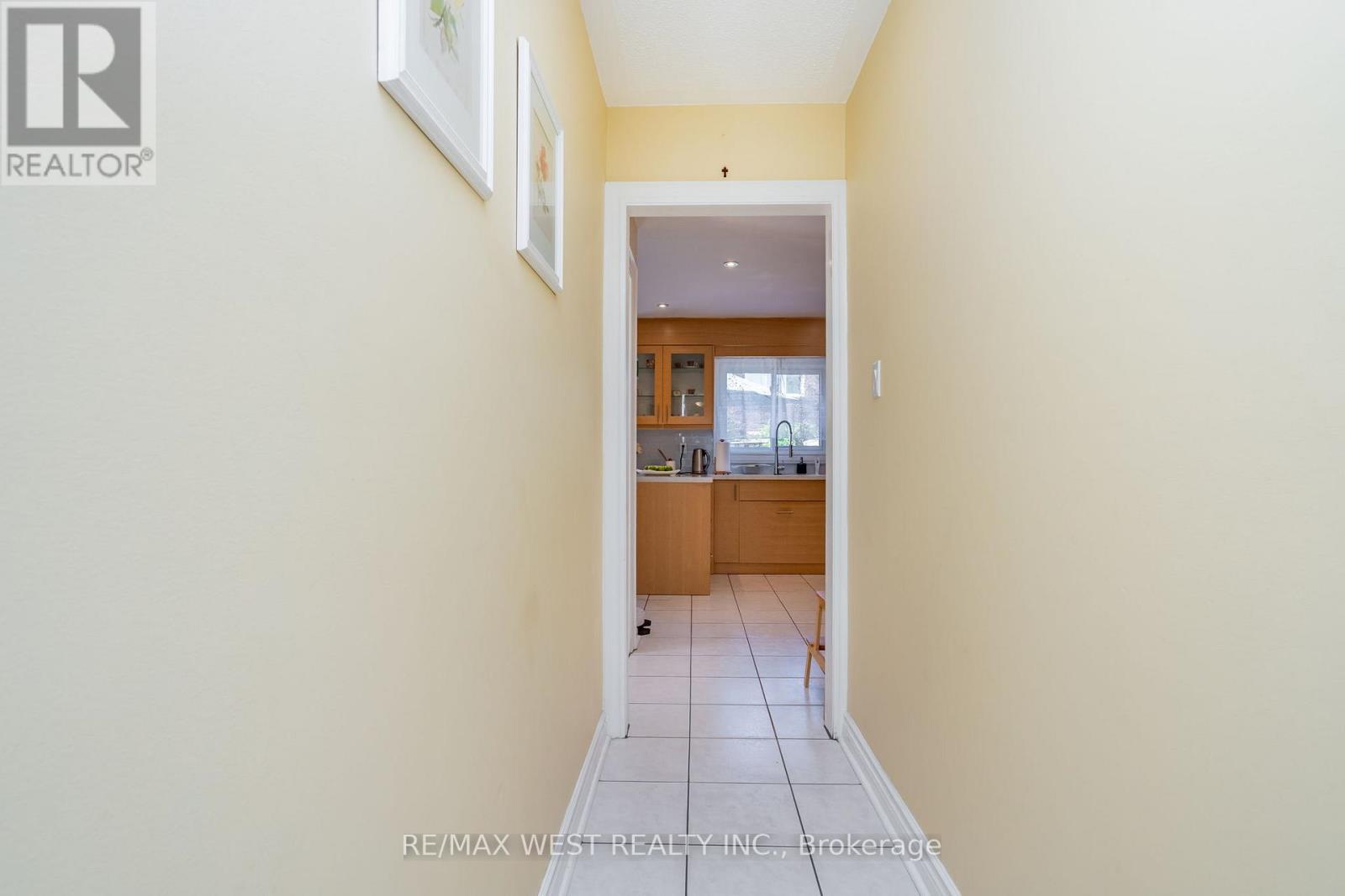 1216 Leewood Drive Property Photo 14