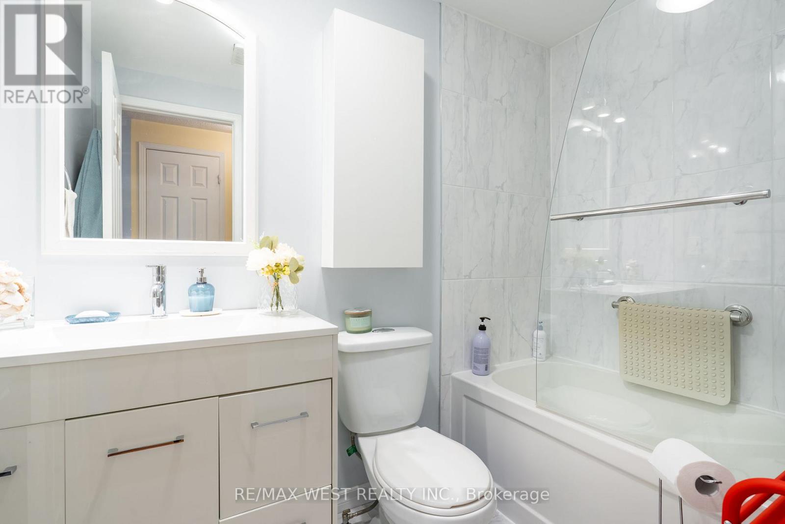1216 Leewood Drive Property Photo 33