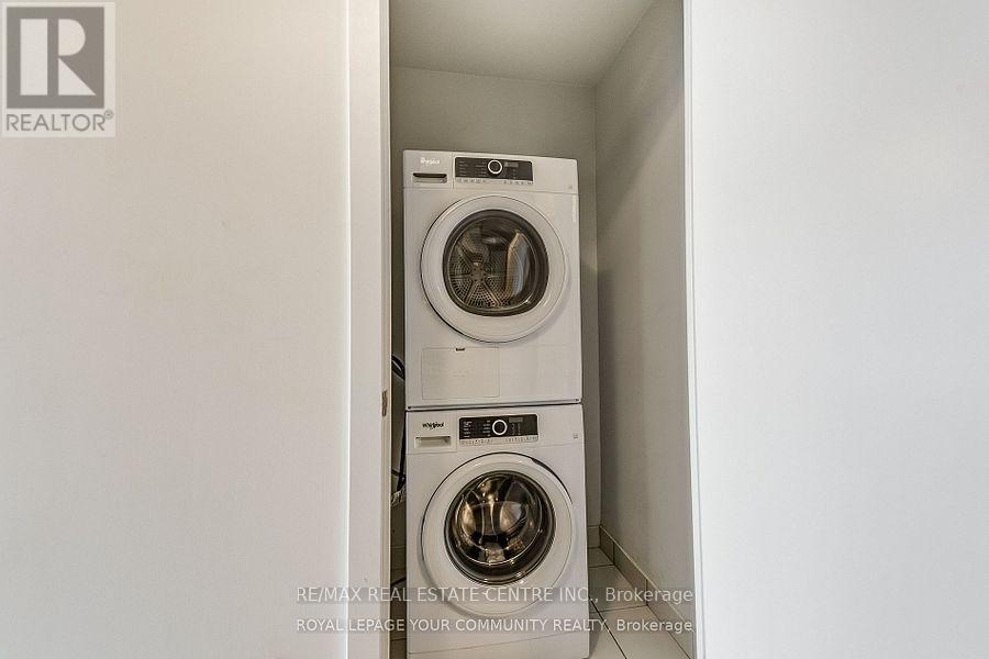 519 - 251 Manitoba Street Property Photo 13