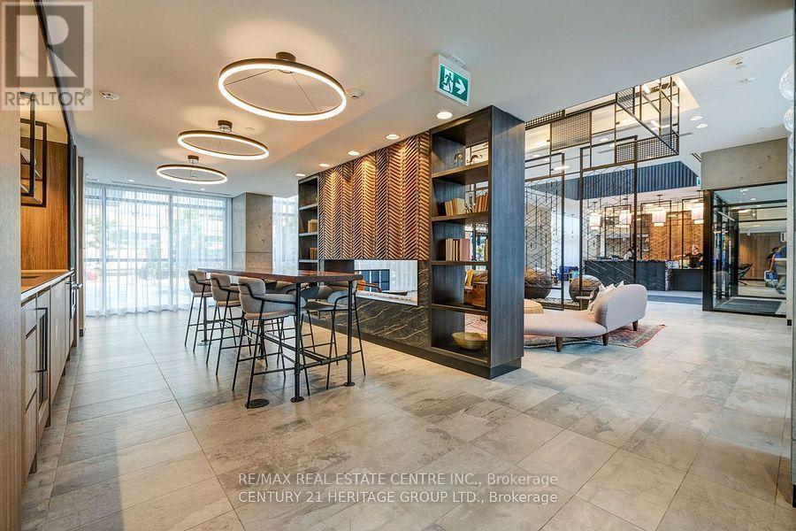 519 - 251 Manitoba Street Property Photo 22