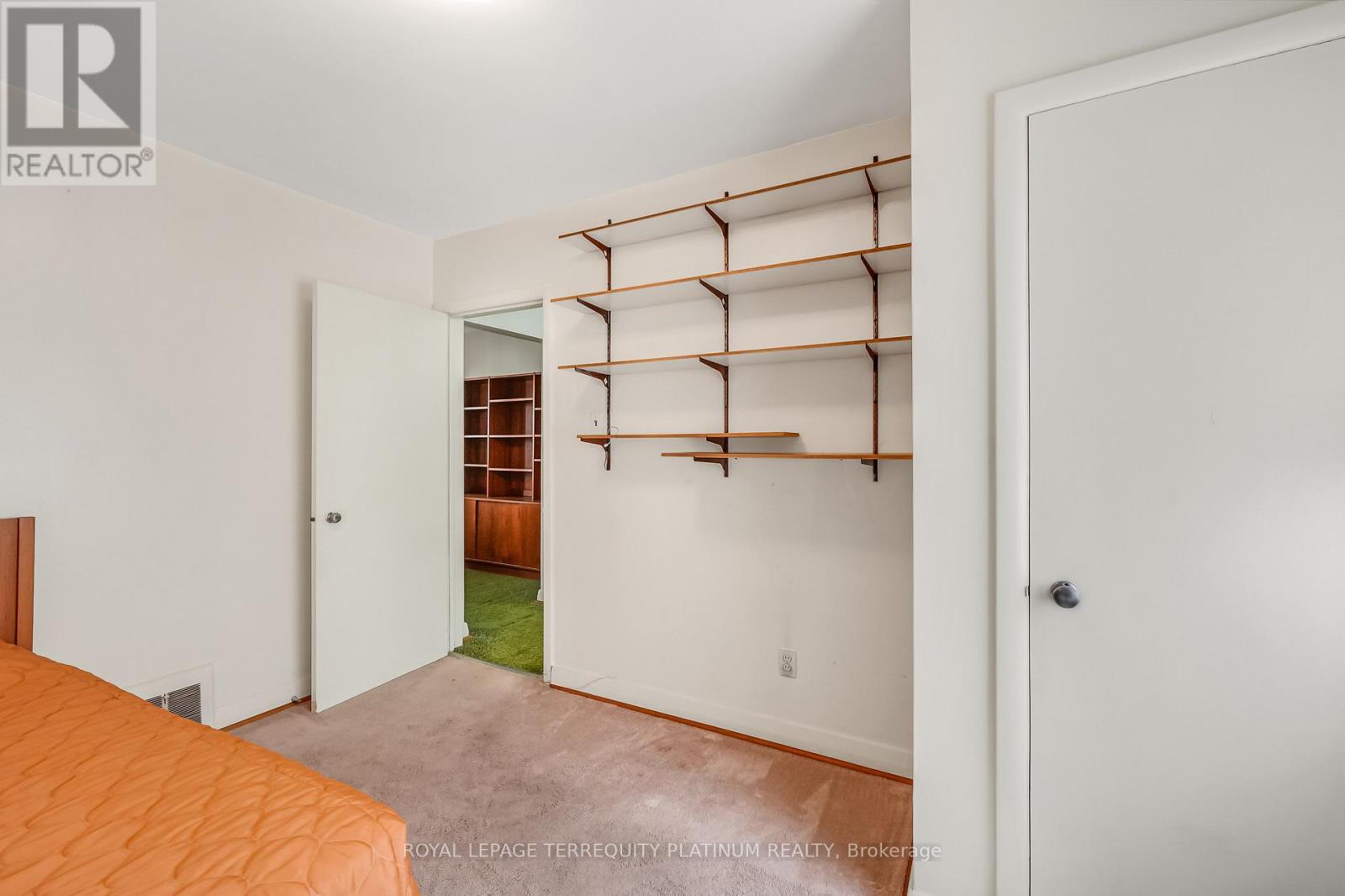 4 Sunray Crescent Property Photo 6