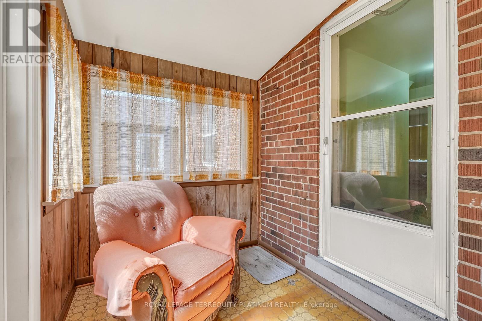4 Sunray Crescent Property Photo 20