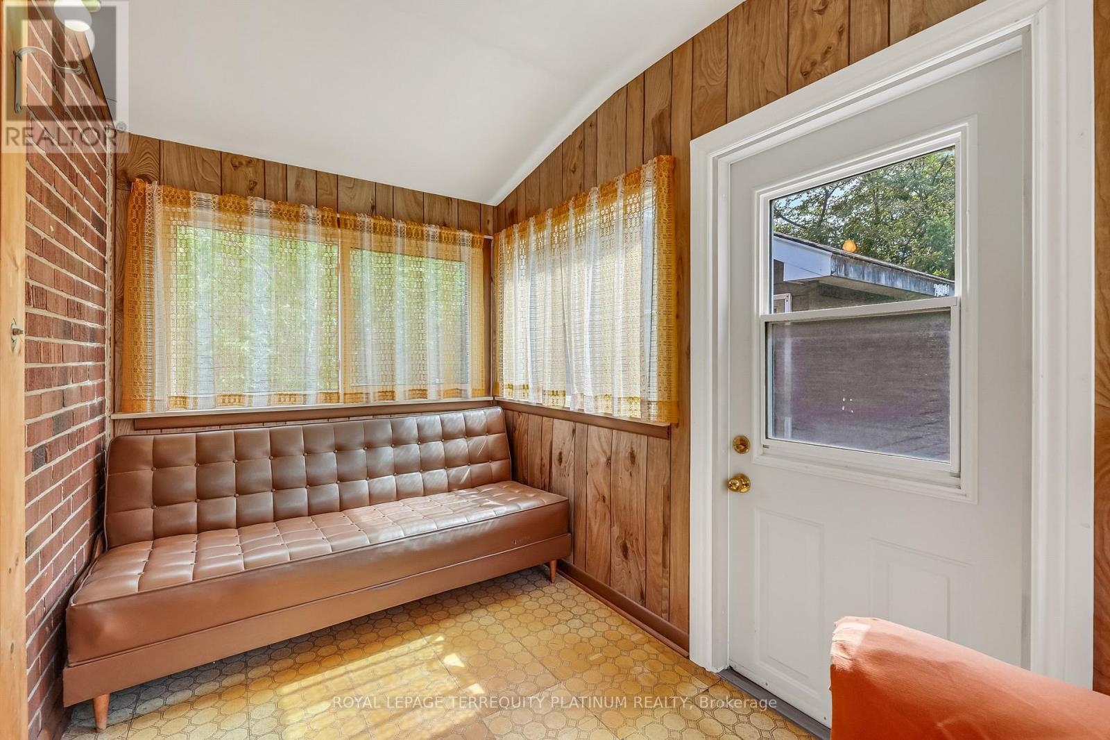 4 Sunray Crescent Property Photo 21