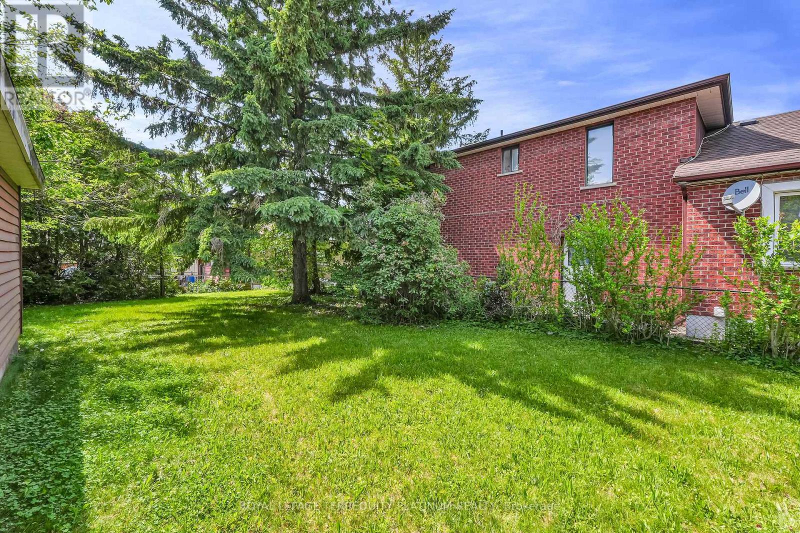4 Sunray Crescent Property Photo 24