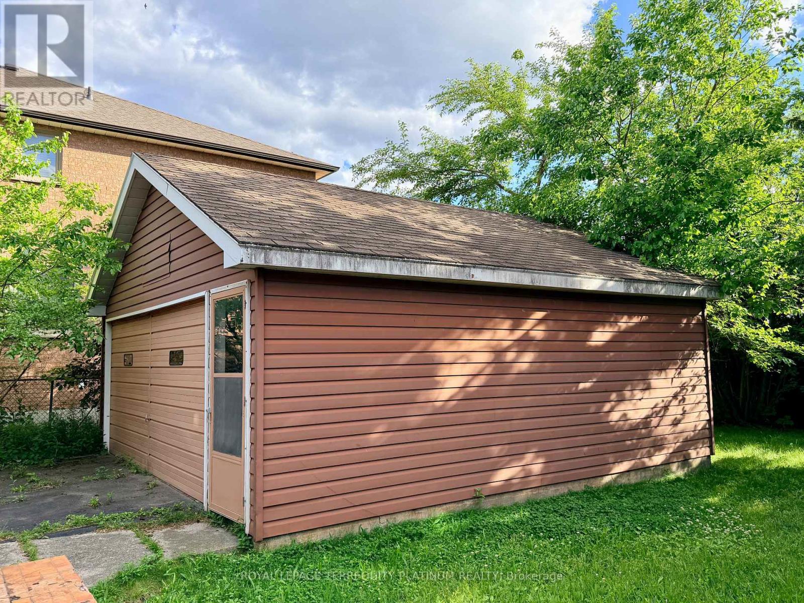 4 Sunray Crescent Property Photo 26