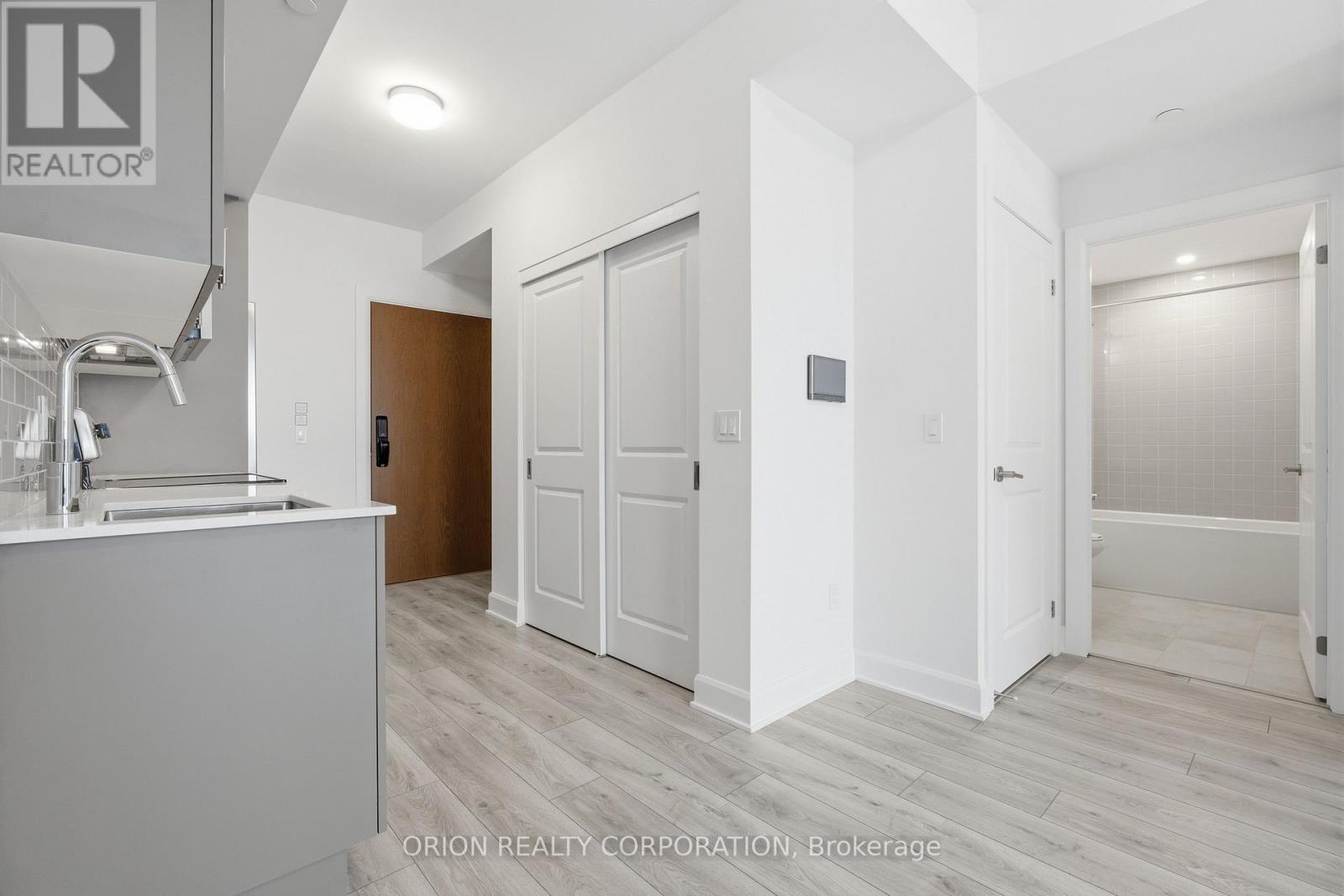 308 - 3240 William Coltson Avenue Property Photo 16