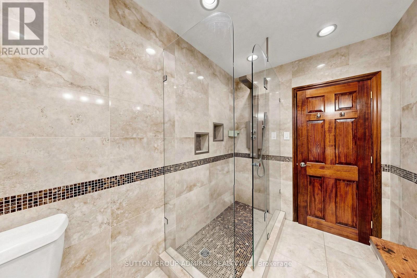 34 Paragon Road Property Photo 16