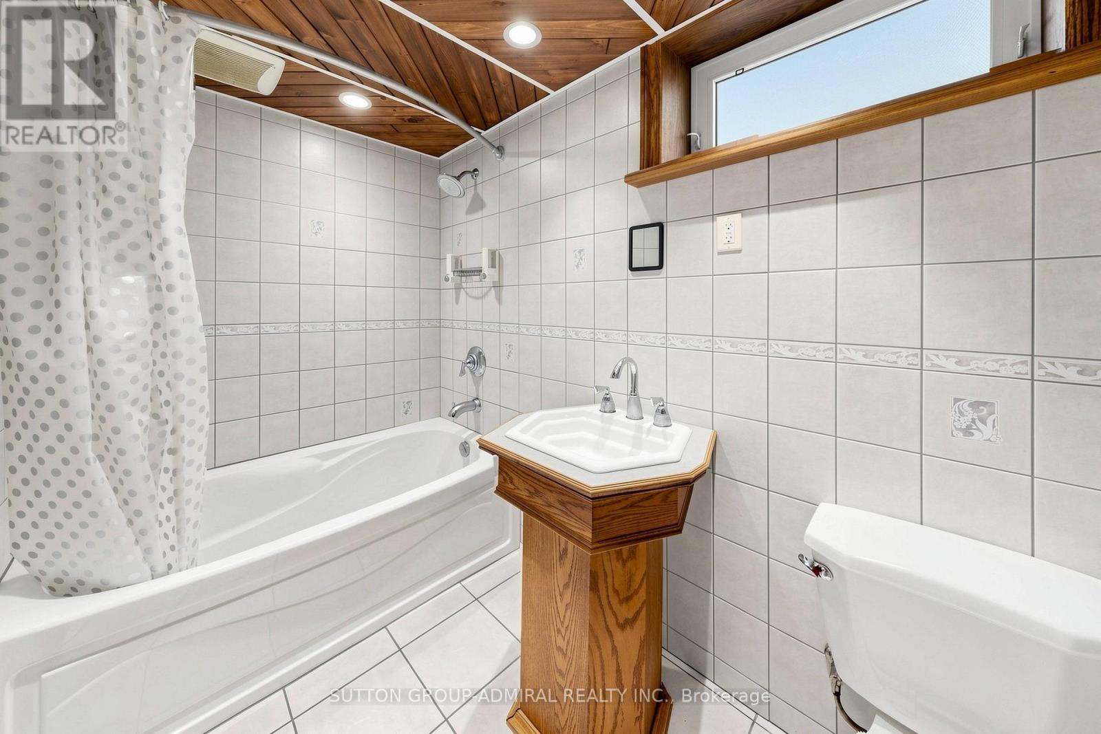 34 Paragon Road Property Photo 27