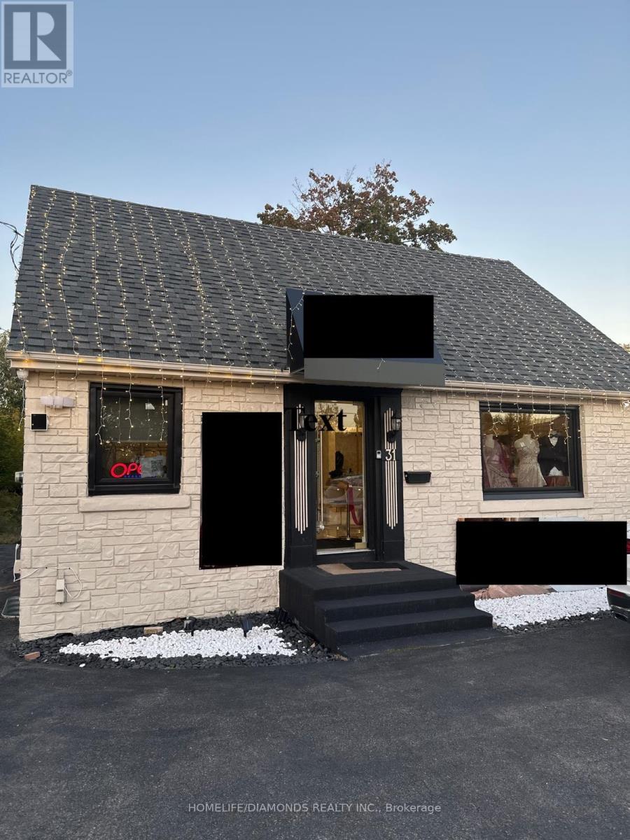 31 QUEEN STREET S
