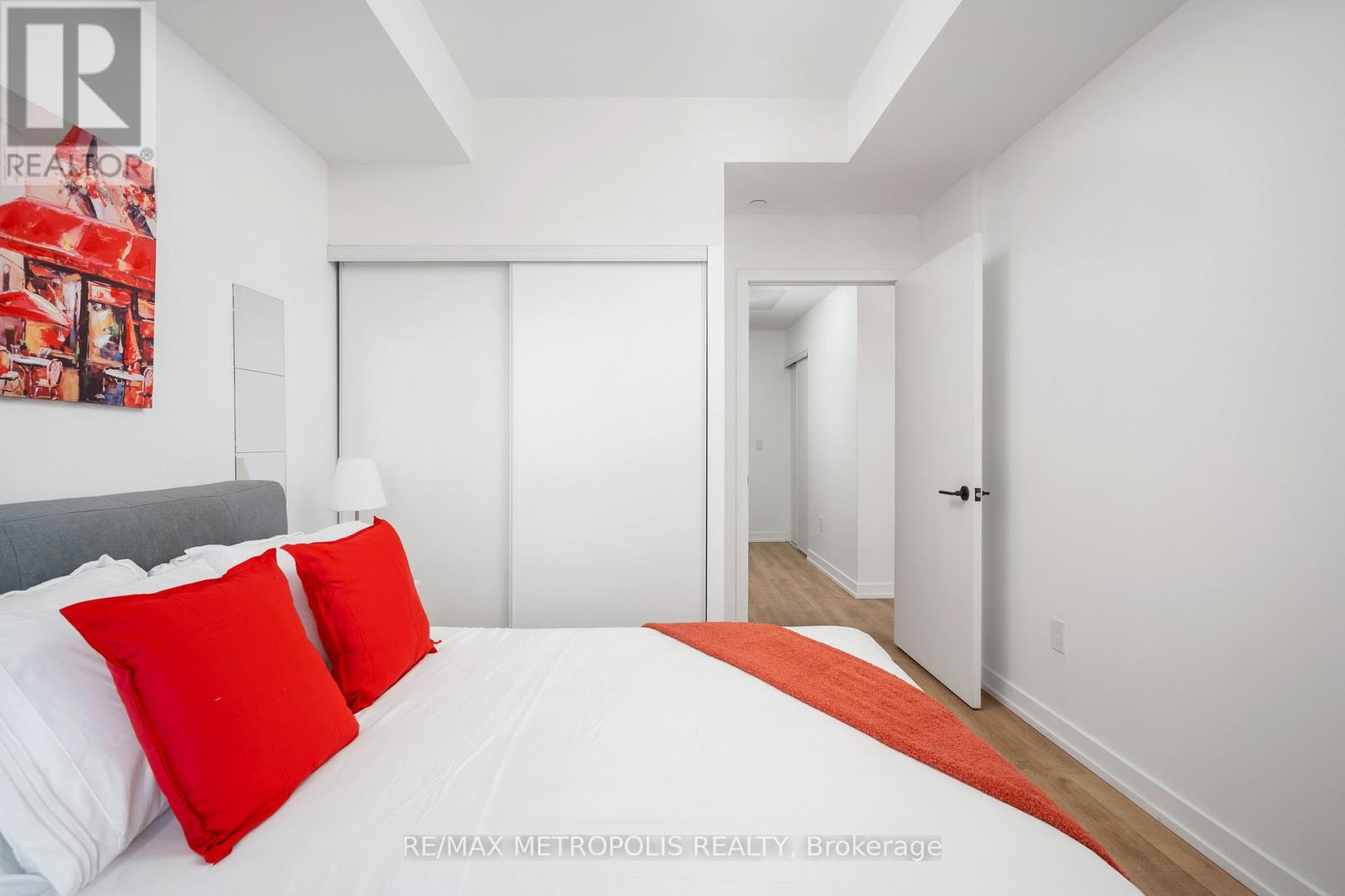 407 - 2300 St Clair Avenue W Property Photo 13