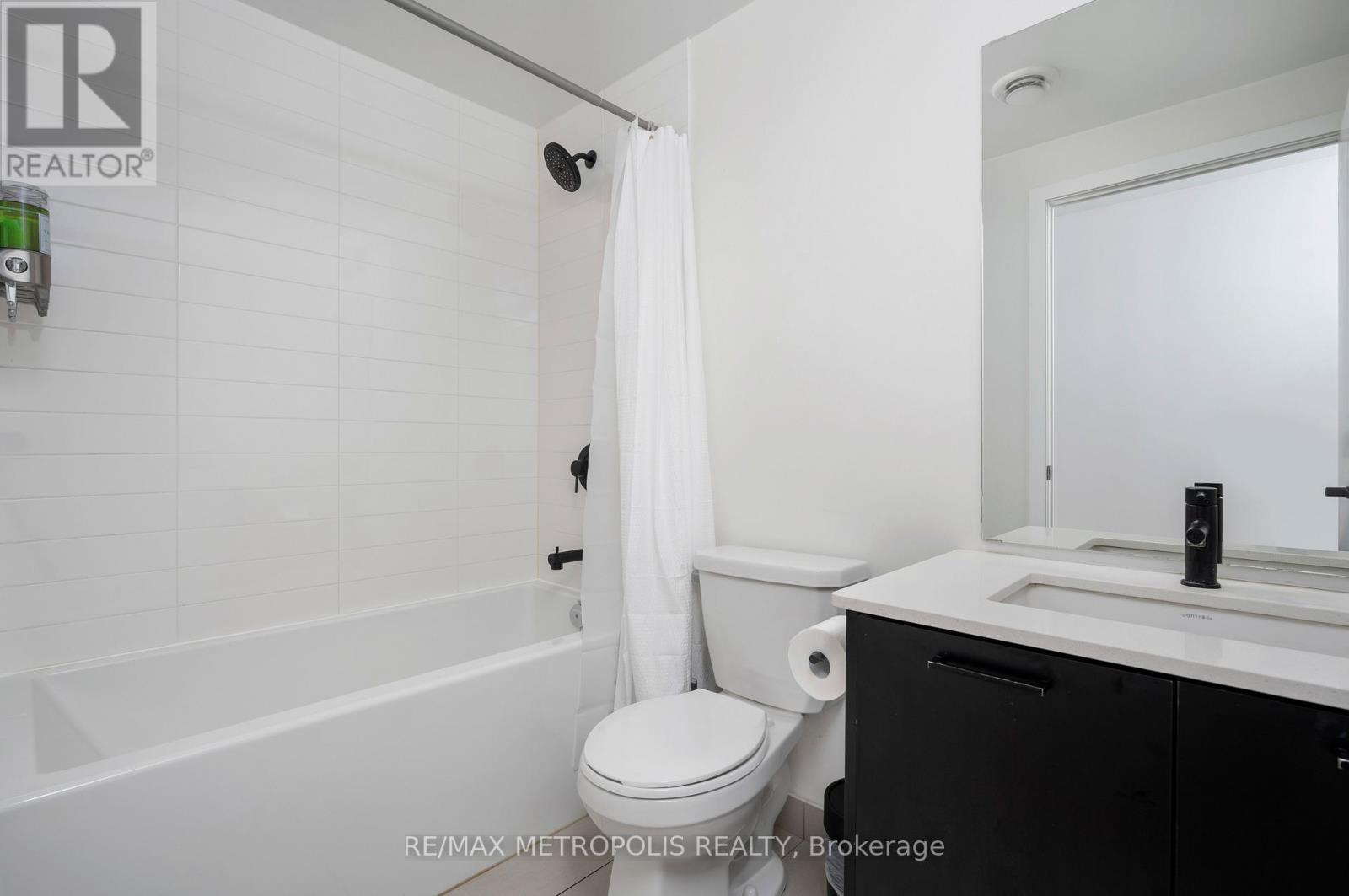 407 - 2300 St Clair Avenue W Property Photo 14