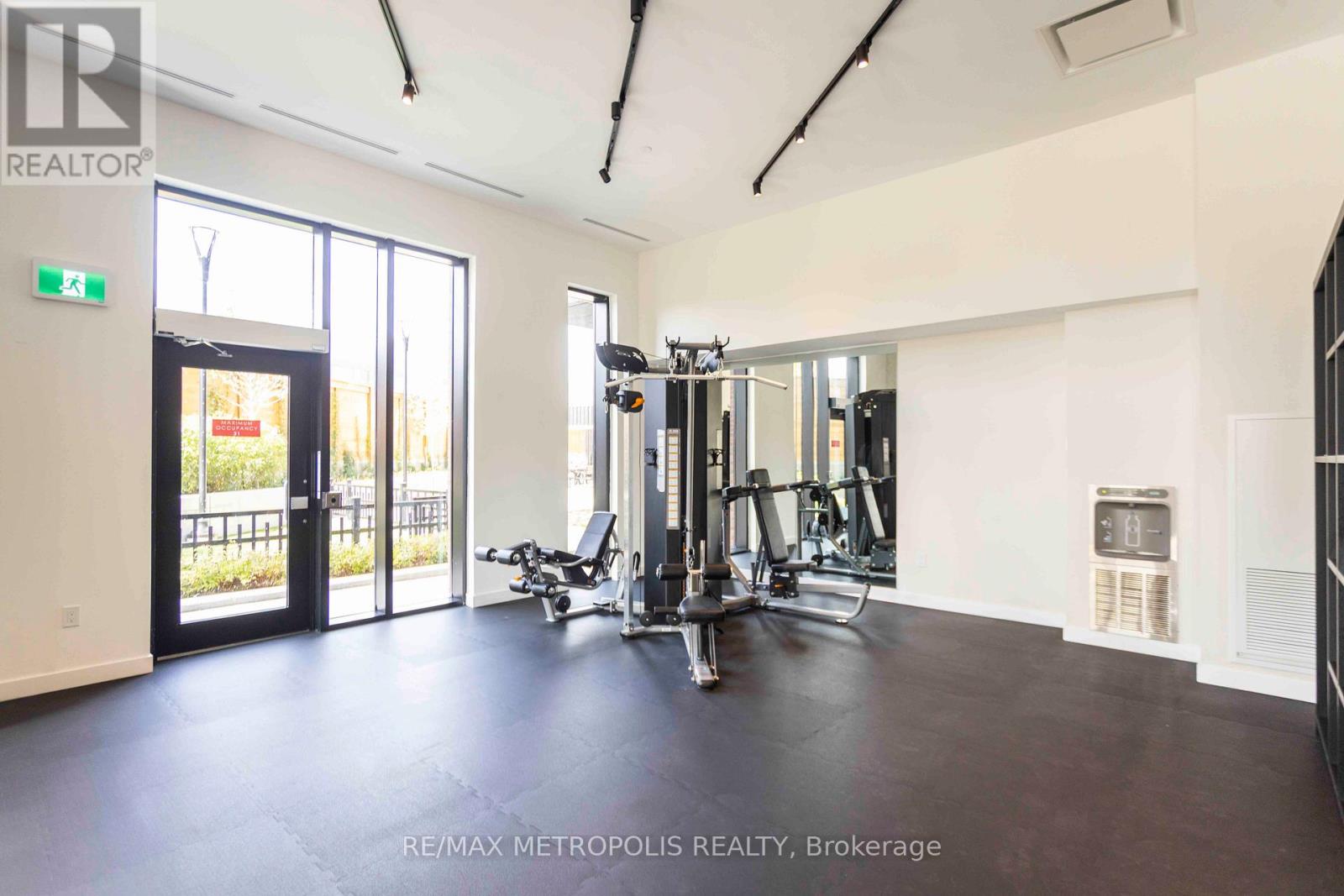 407 - 2300 St Clair Avenue W Property Photo 29