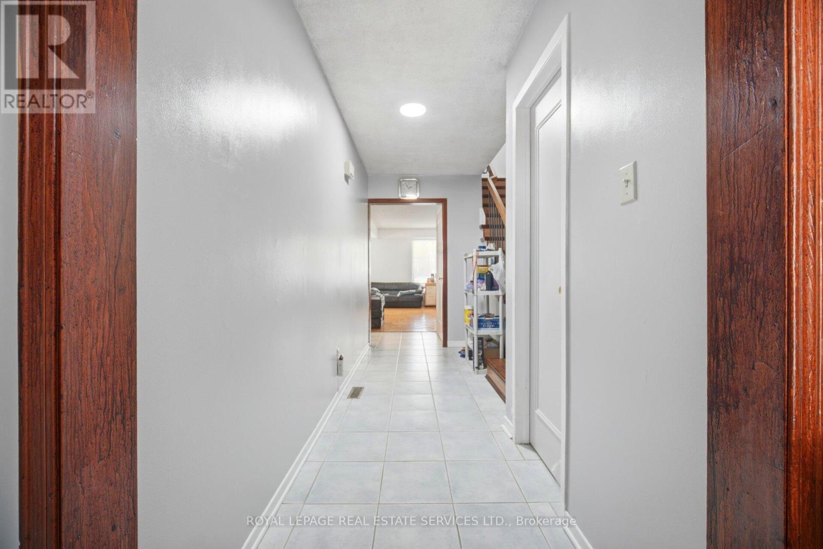 21 - 345 Meadows Boulevard Property Photo 9