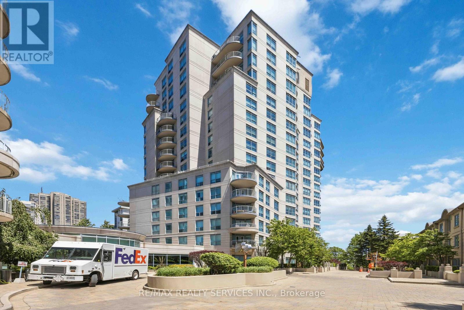 121 - 2111 Lake Shore Boulevard W Property Photo 1