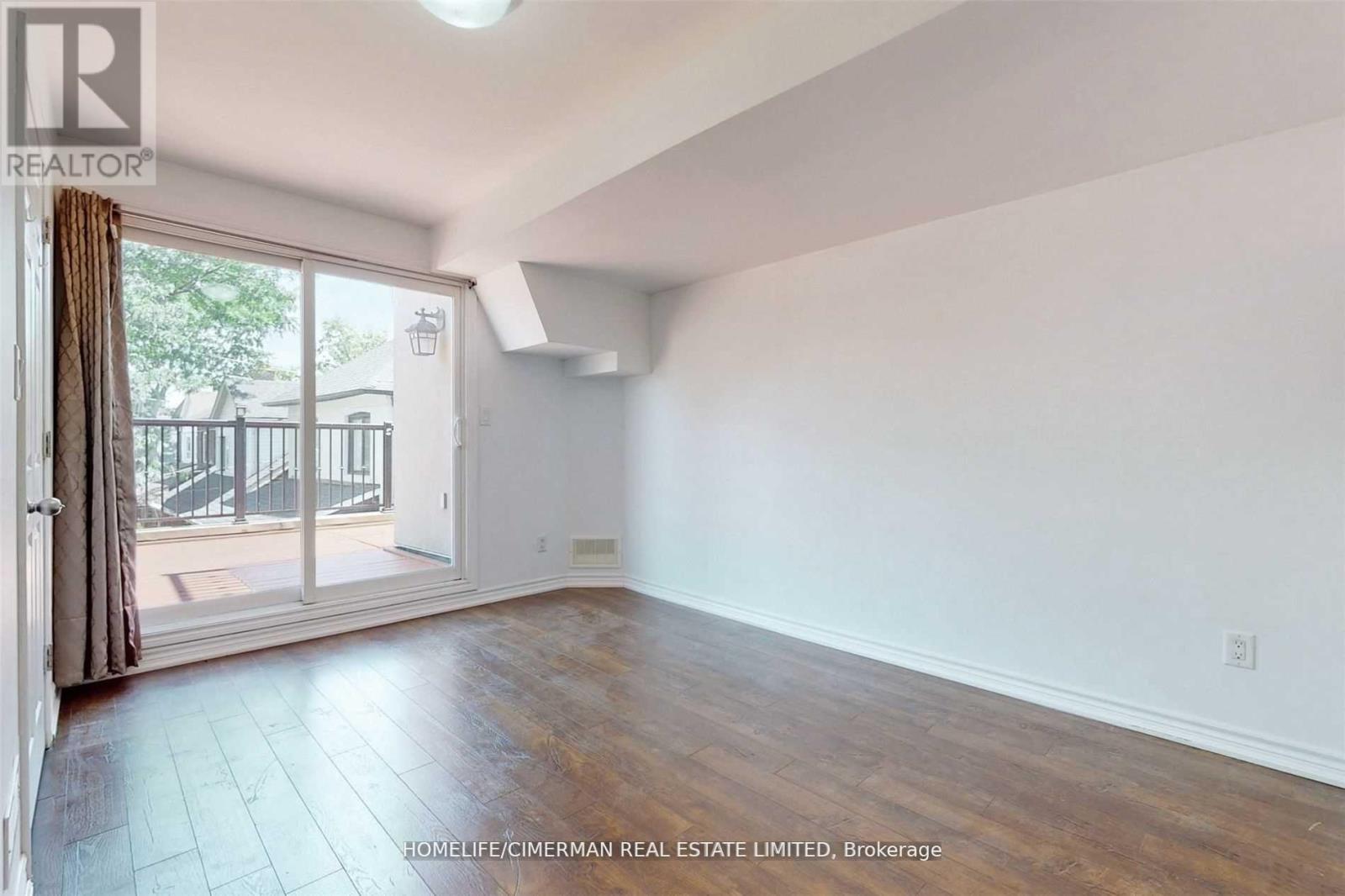 61 Scarlett Road Property Photo 13