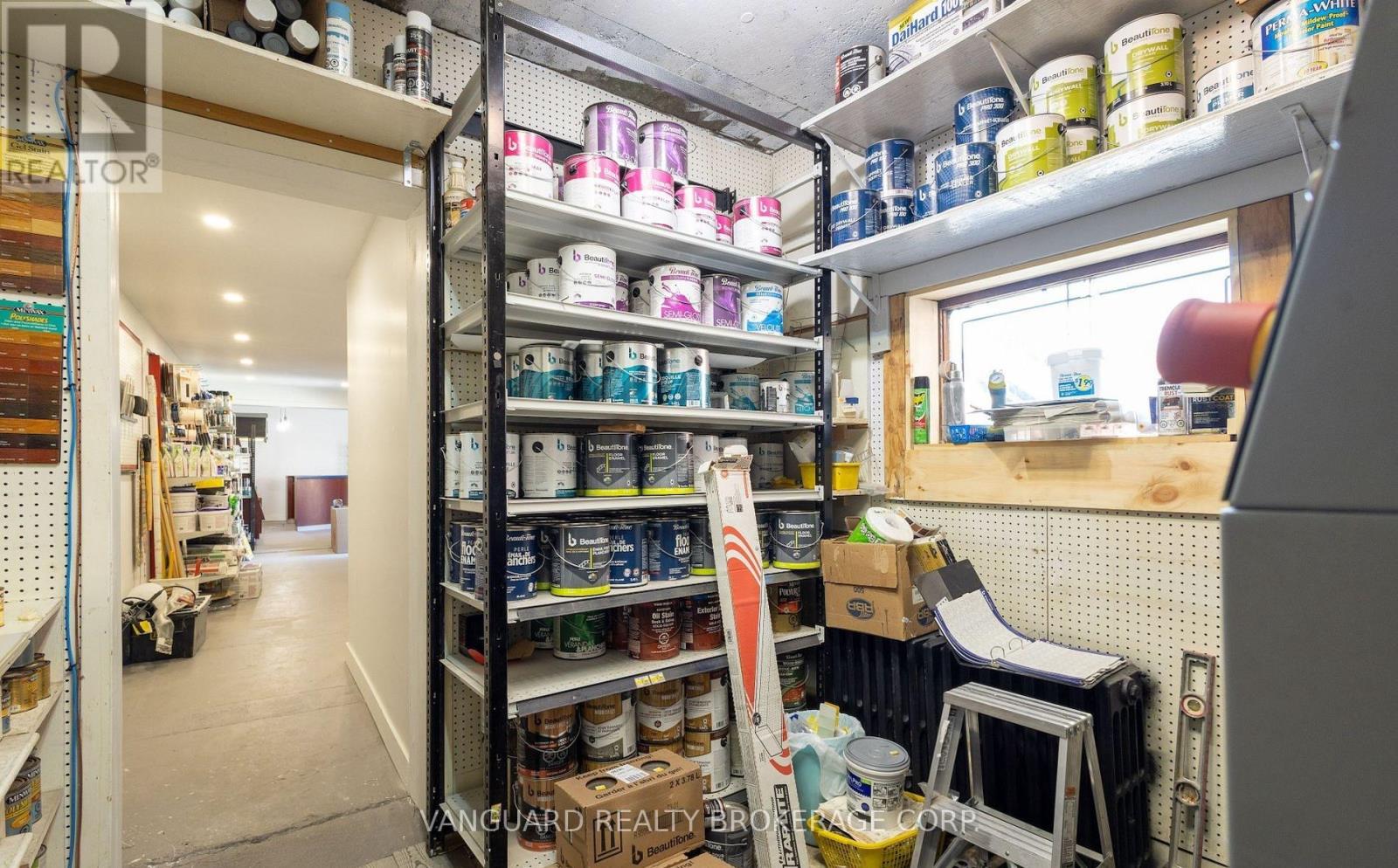 1212 Dufferin Street Property Photo 10
