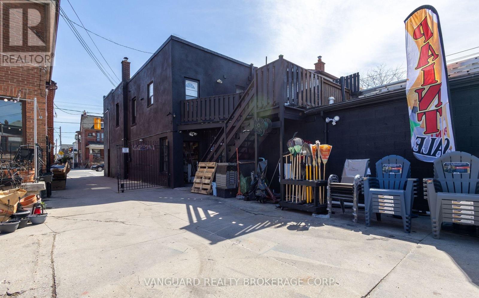 1212 Dufferin Street Property Photo 15