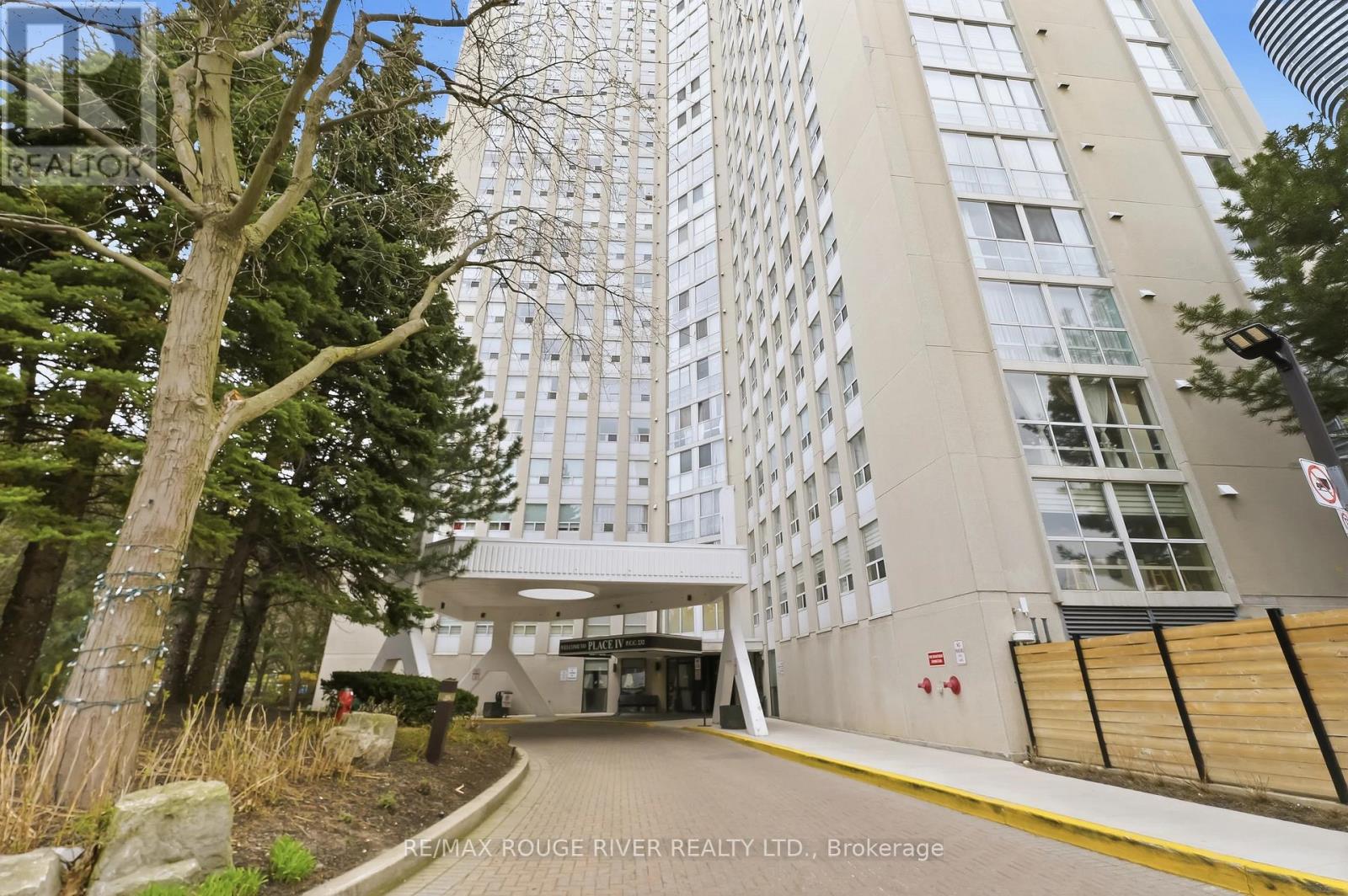 1008 - 3650 KANEFF CRESCENT
