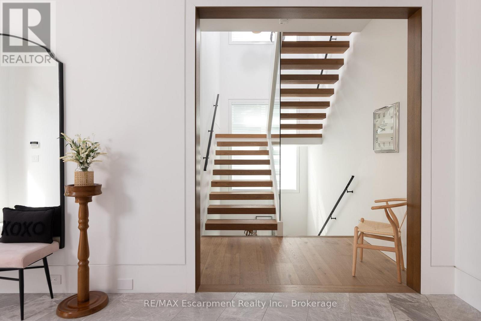 129 Wolfdale Avenue Property Photo 16