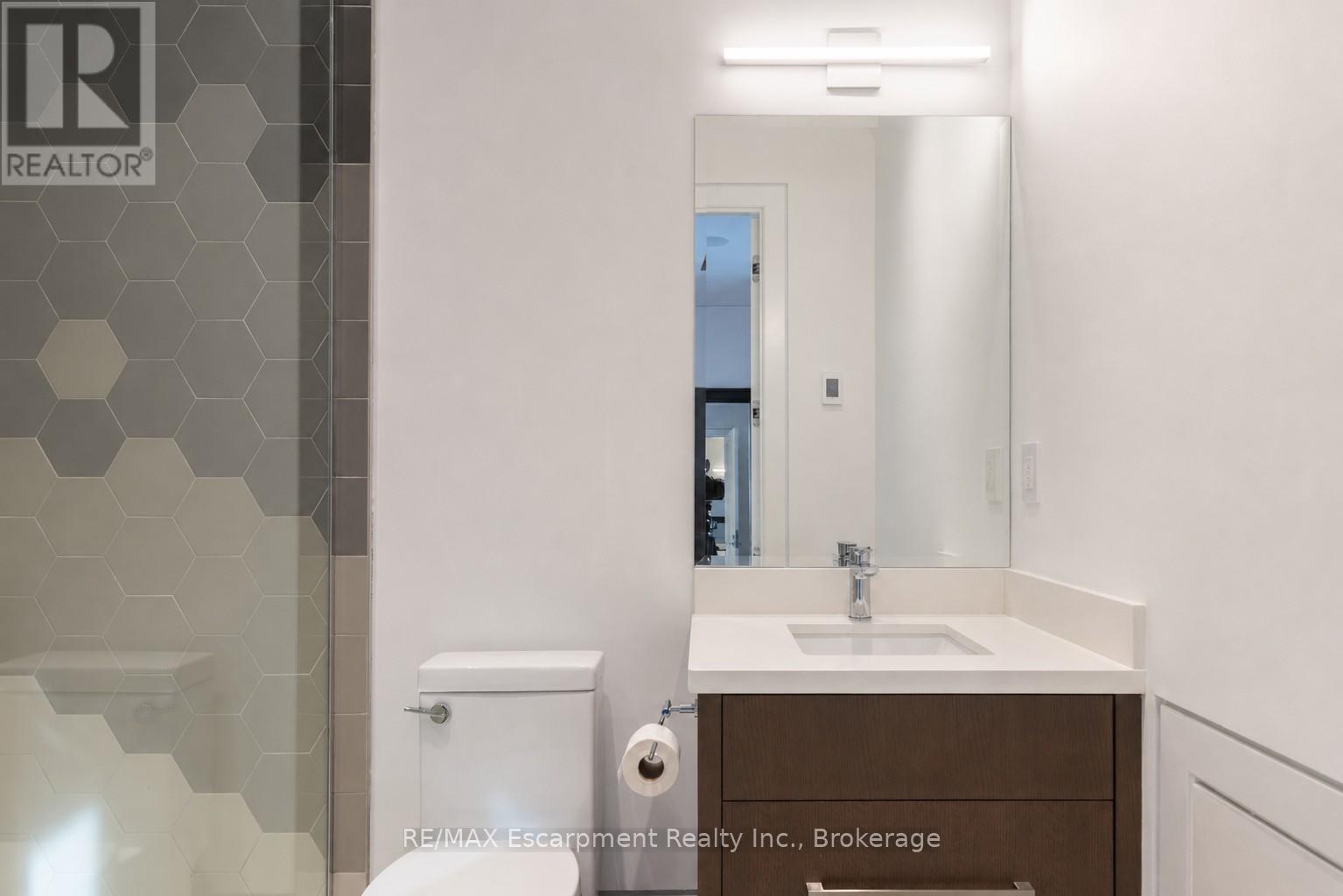 129 Wolfdale Avenue Property Photo 28