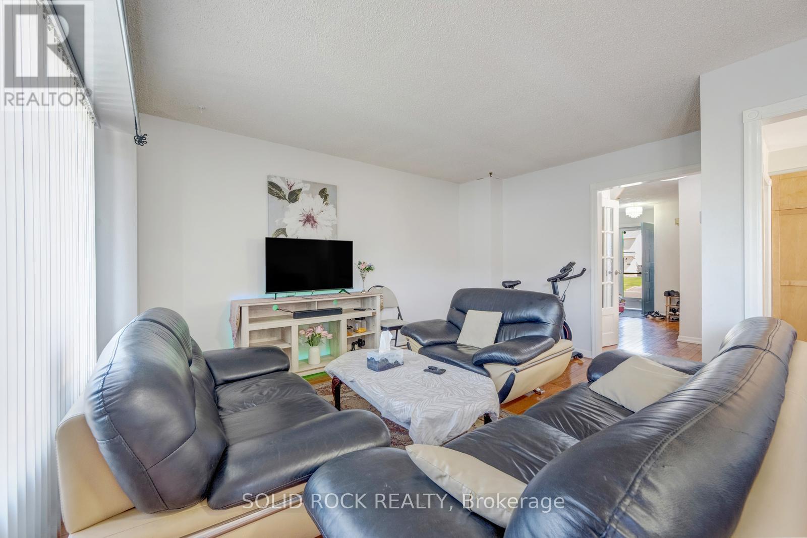 60 Martindale Crescent Property Photo 11