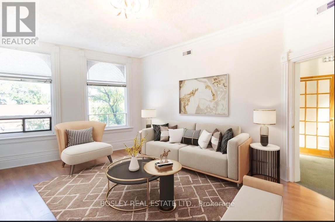 2963 Dundas Street W Property Photo 10