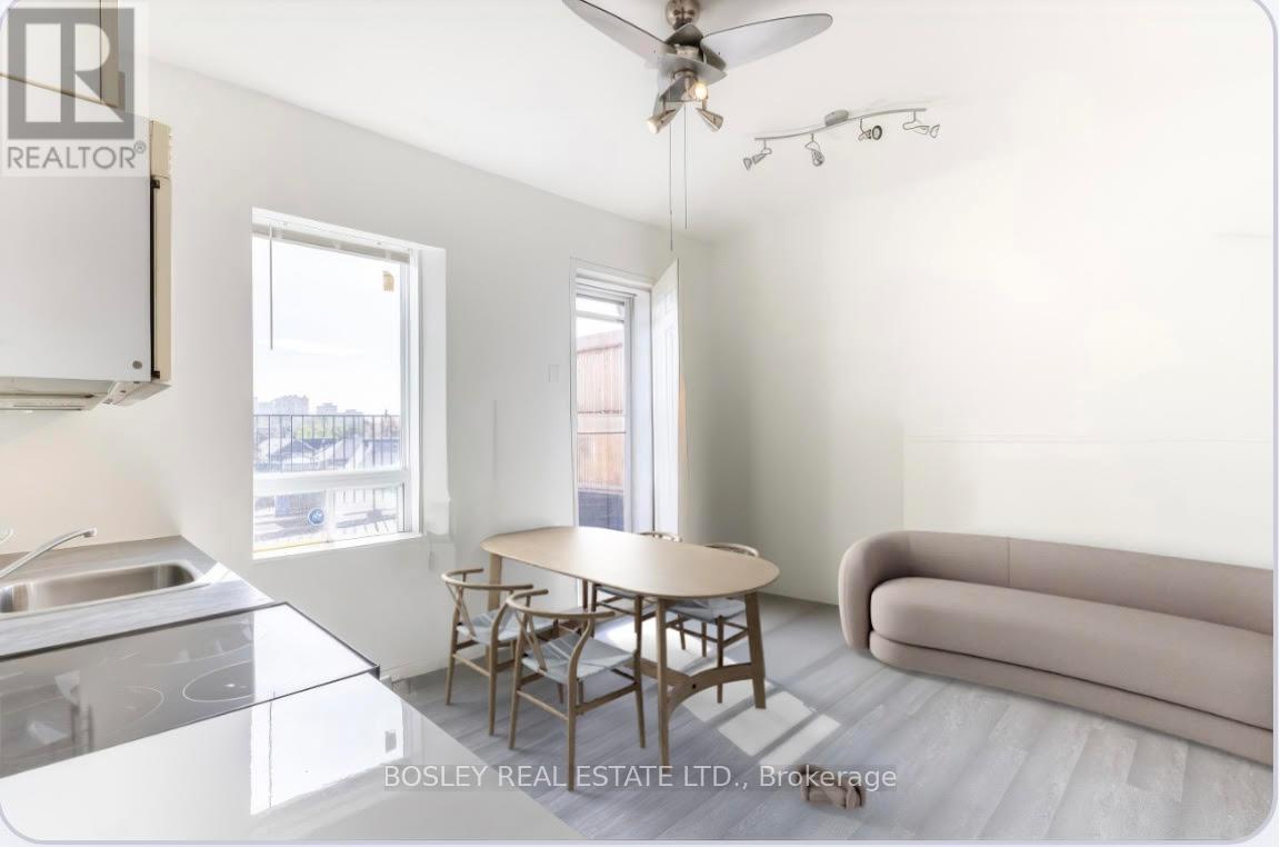 2963 Dundas Street W Property Photo 14