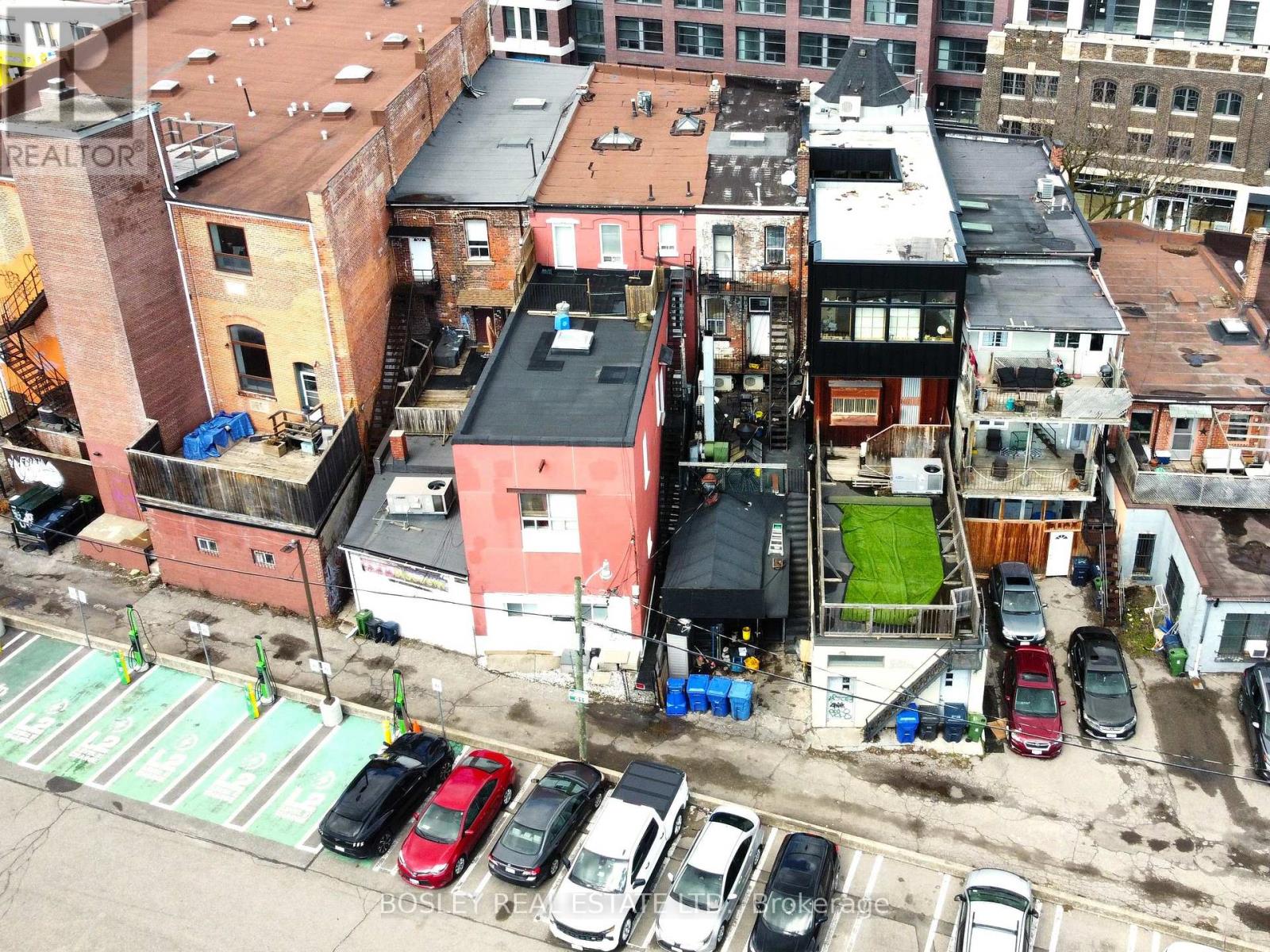 2963 Dundas Street W Property Photo 29