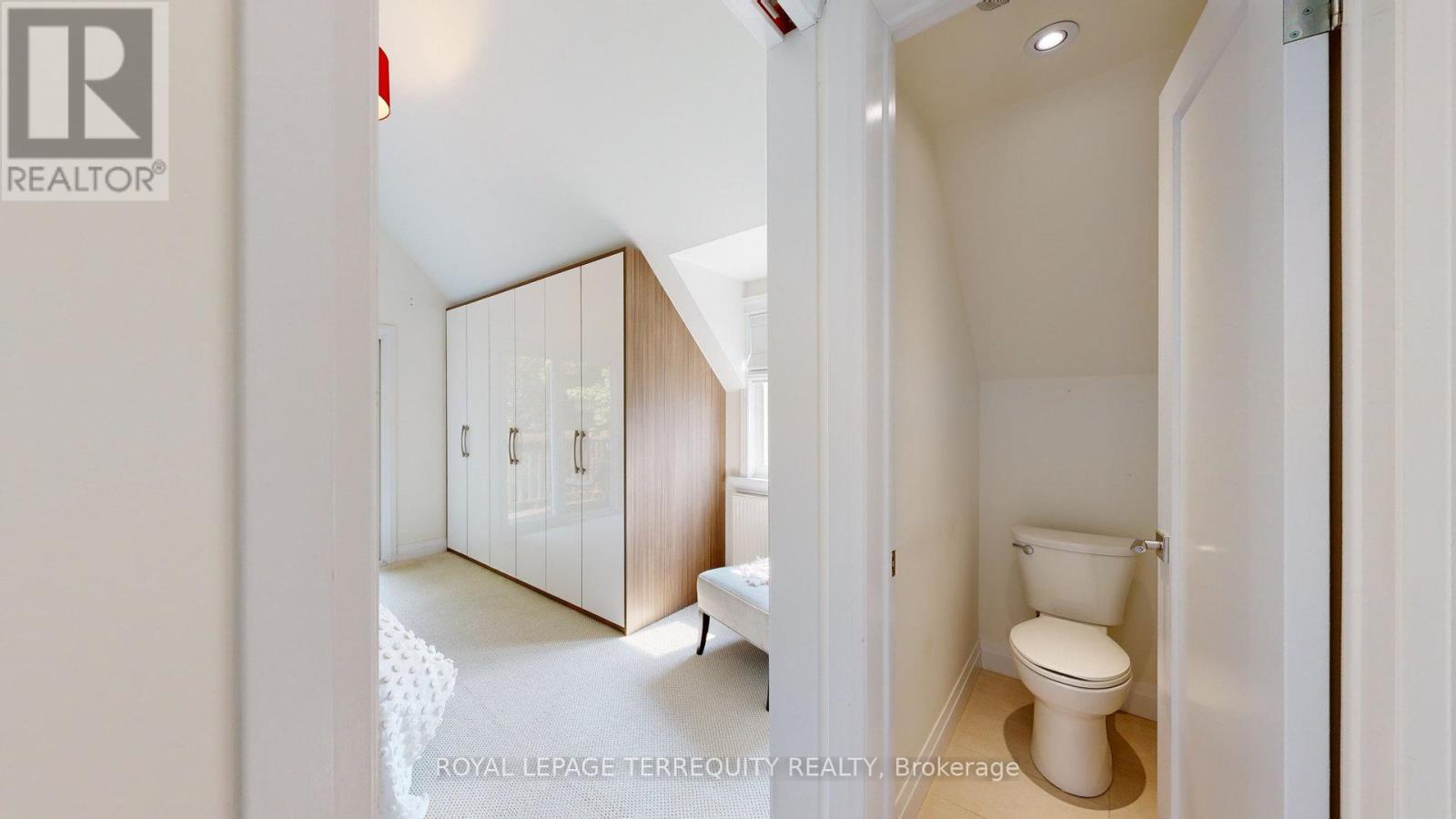 65 Burnhamthorpe Crescent Property Photo 25