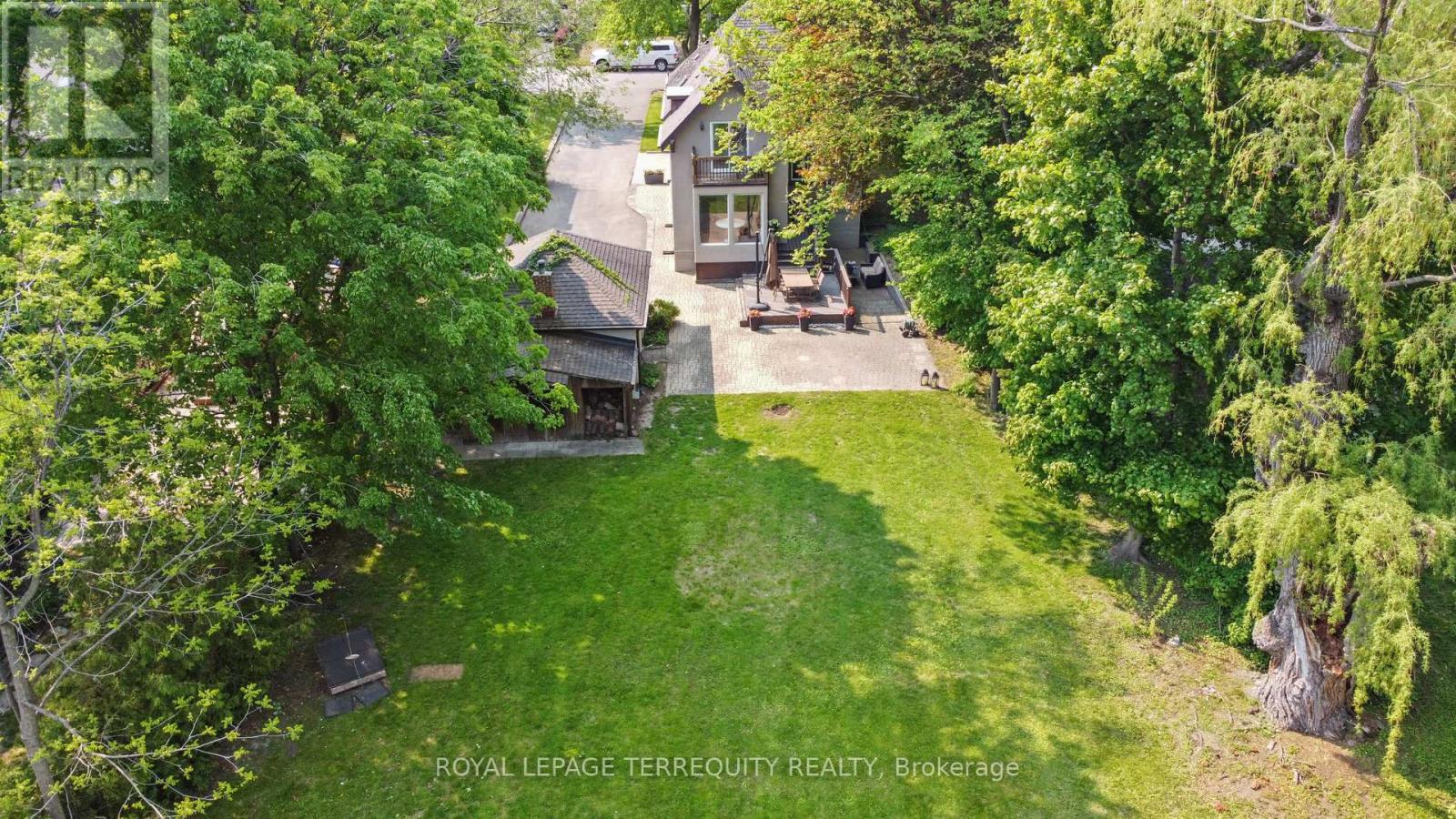 65 Burnhamthorpe Crescent Property Photo 45