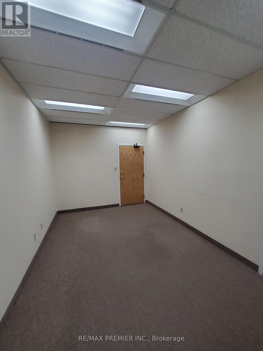 421 - 3200 Dufferin Street Property Photo 5