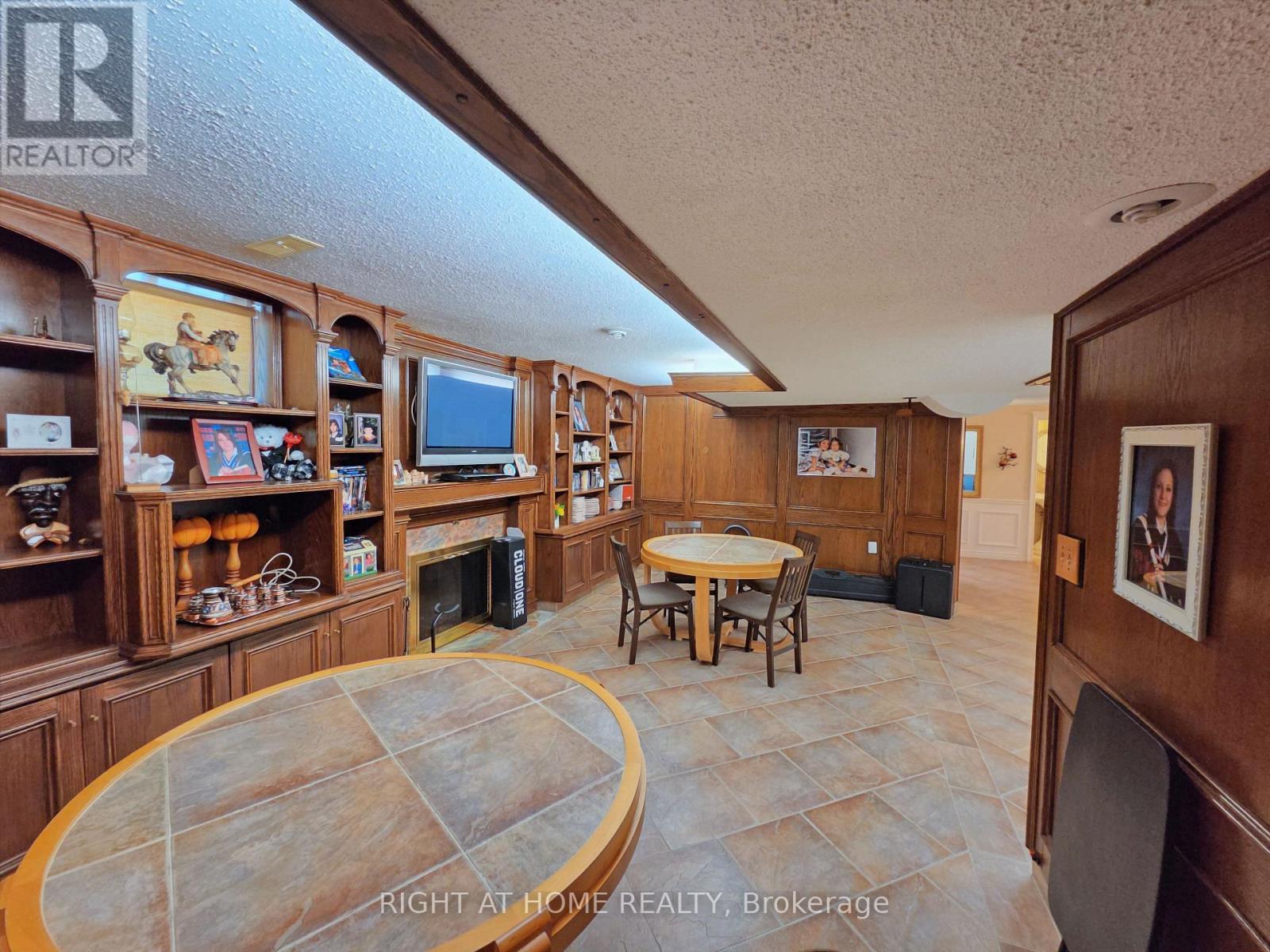 2428 Old Carriage Road Property Photo 34