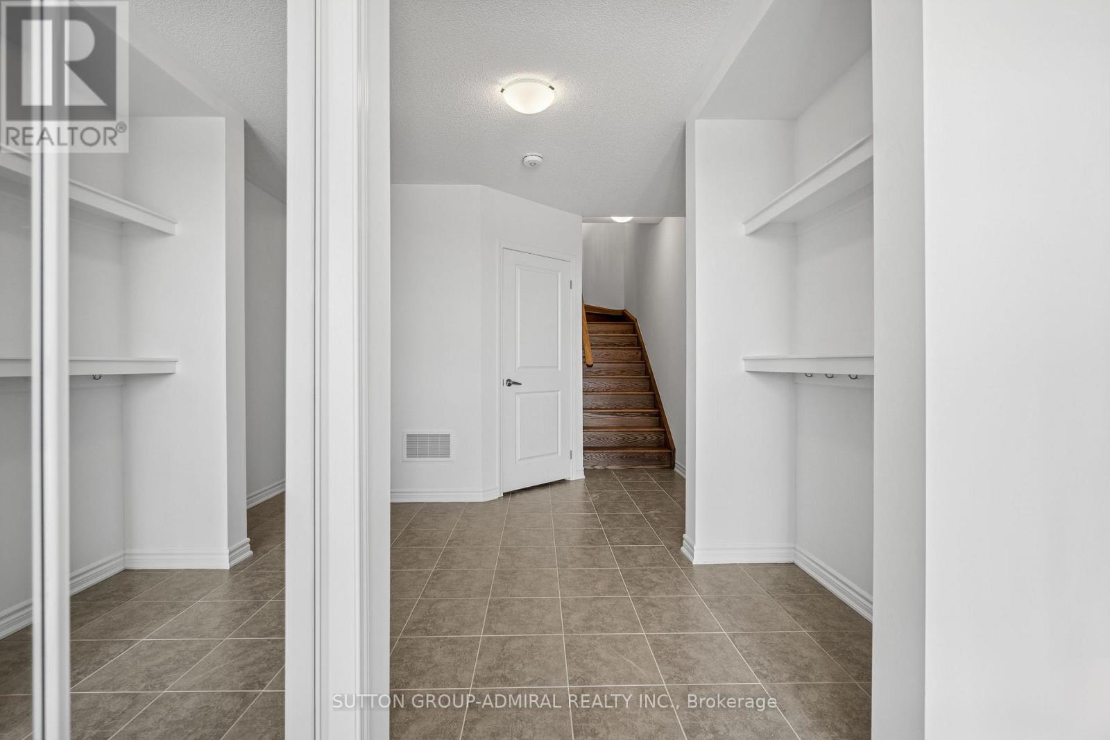 48 Elmer Moss Avenue Property Photo 4