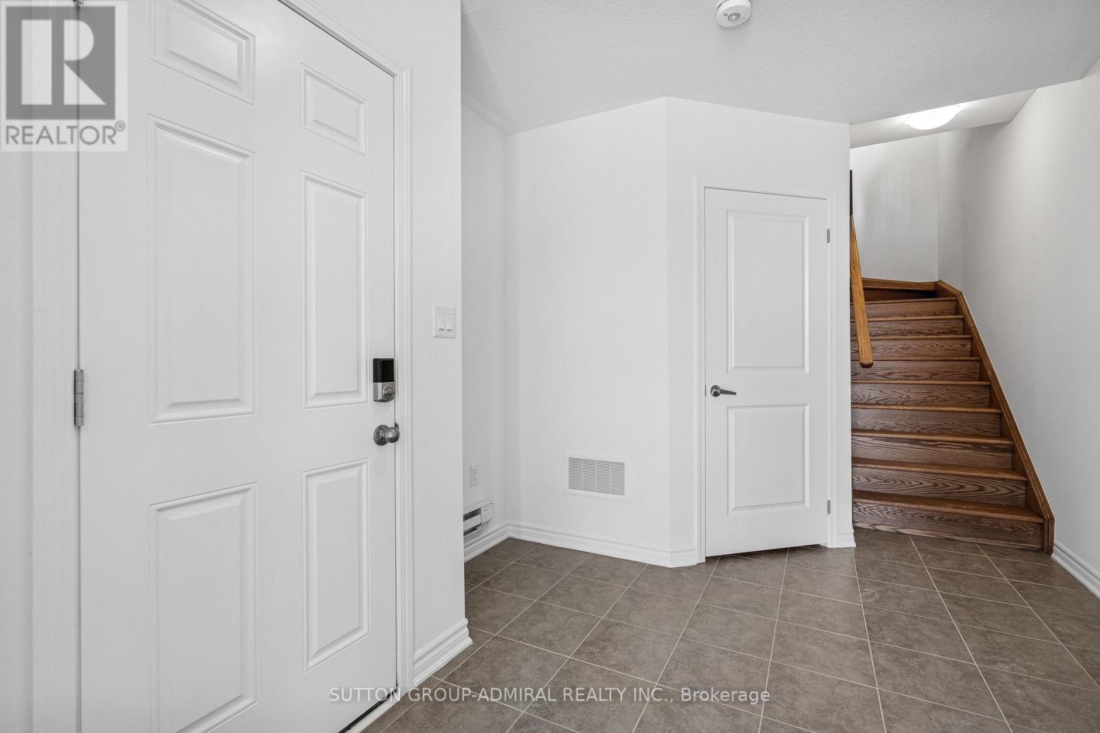 48 Elmer Moss Avenue Property Photo 5