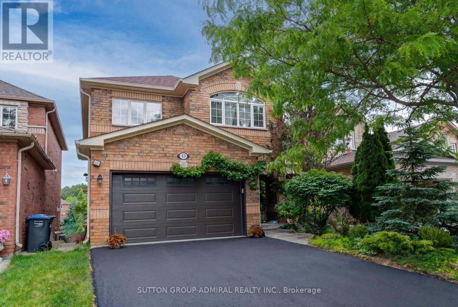 43 Crestridge Drive Property Photo 1