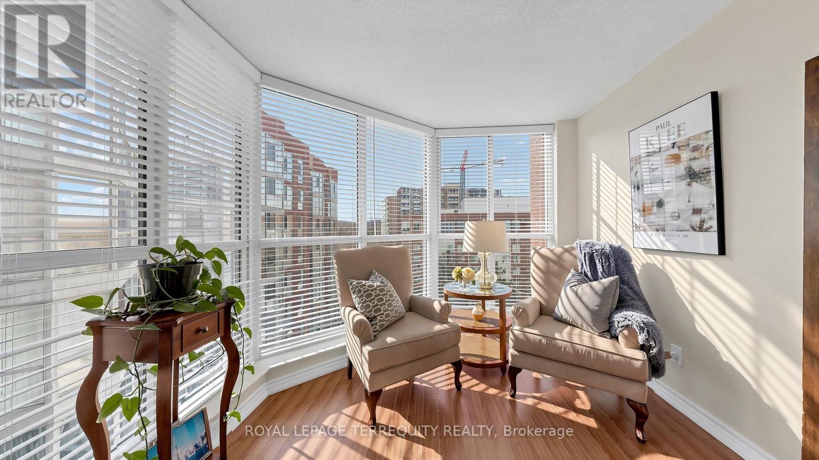 833 - 22 Southport Street Property Photo 13