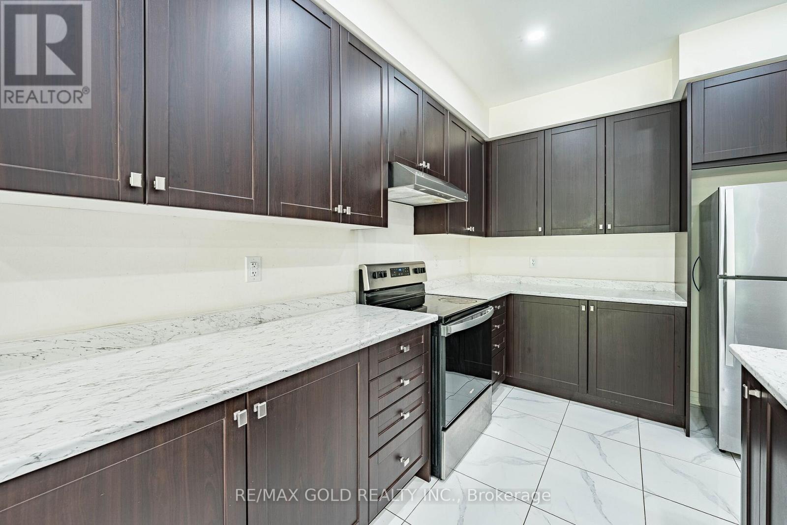 16 Brixham Lane Property Photo 14