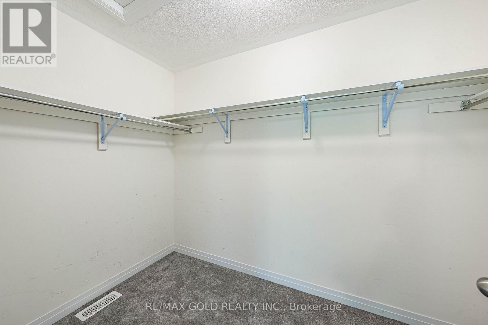 16 Brixham Lane Property Photo 28