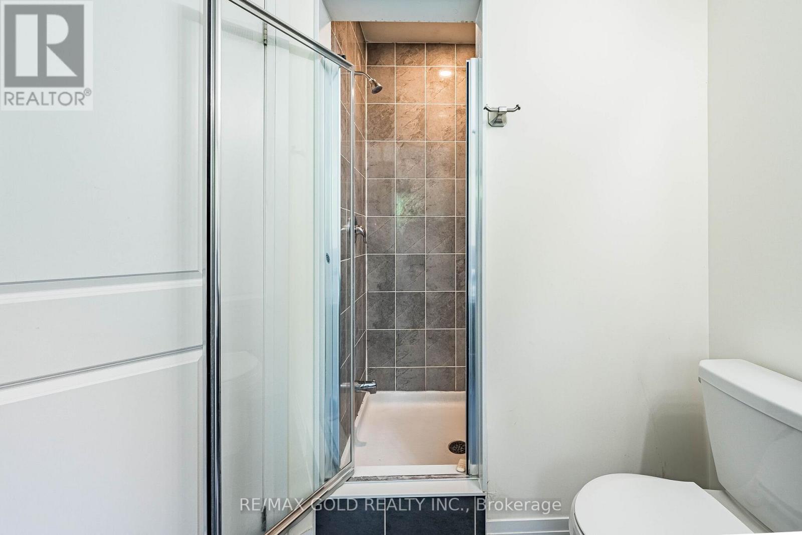 16 Brixham Lane Property Photo 32