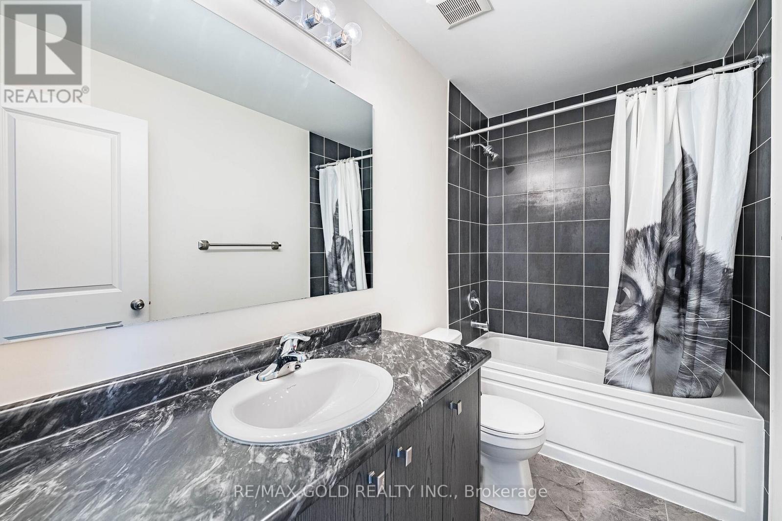 16 Brixham Lane Property Photo 38