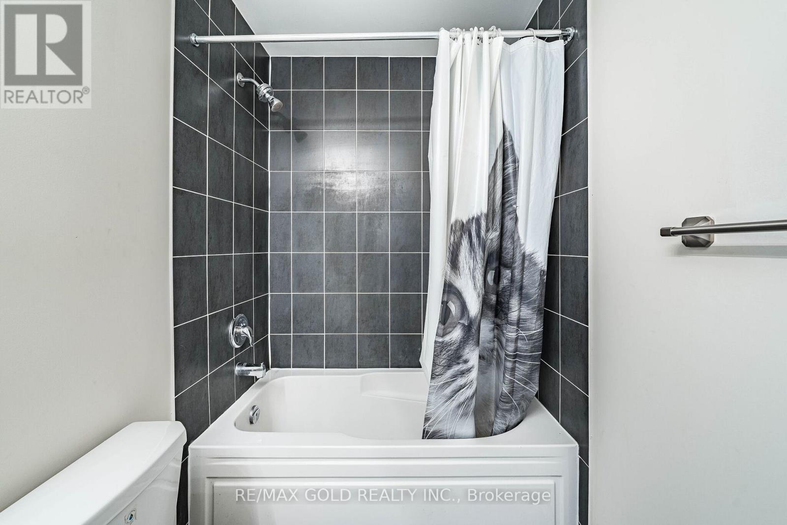 16 Brixham Lane Property Photo 39