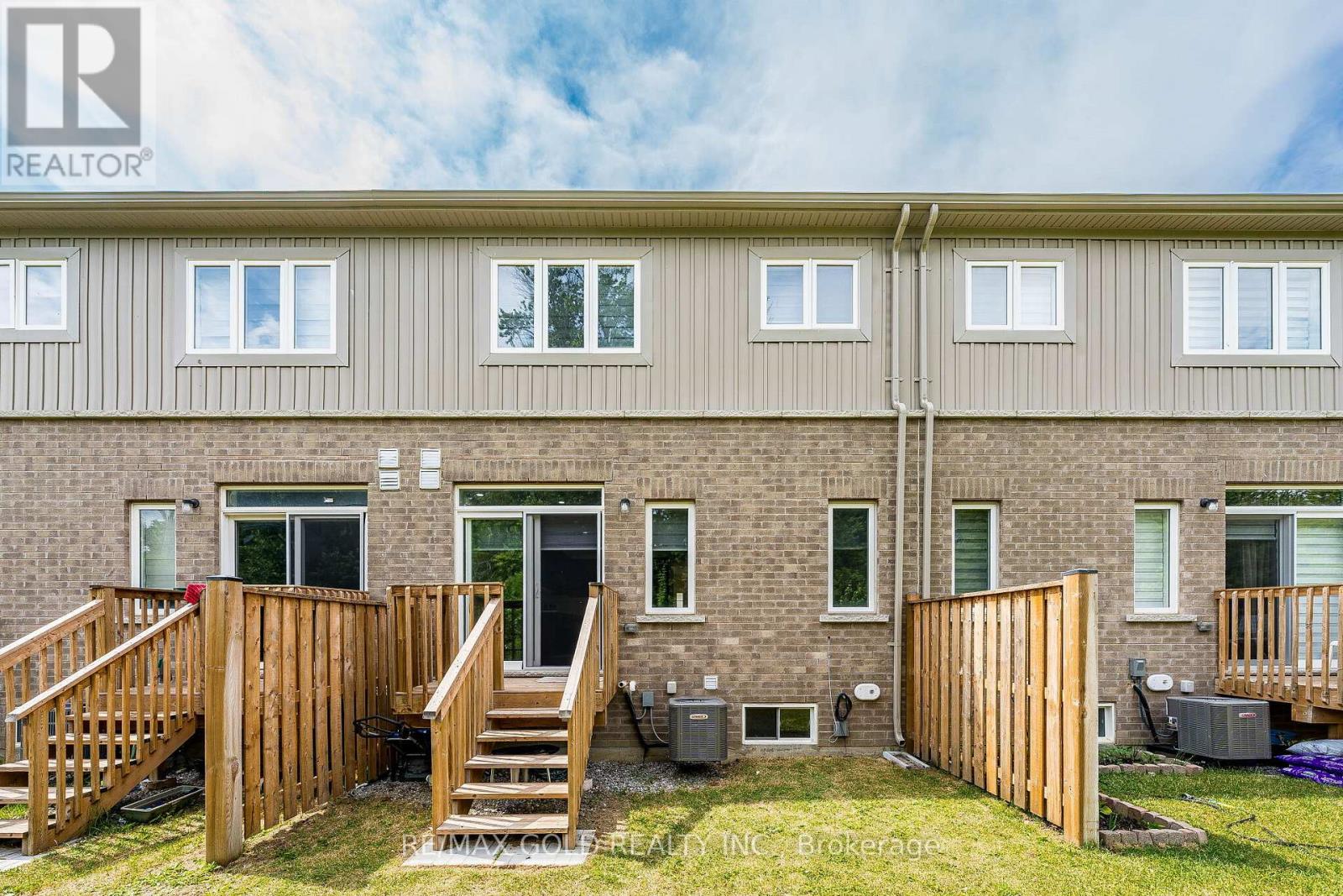16 Brixham Lane Property Photo 45